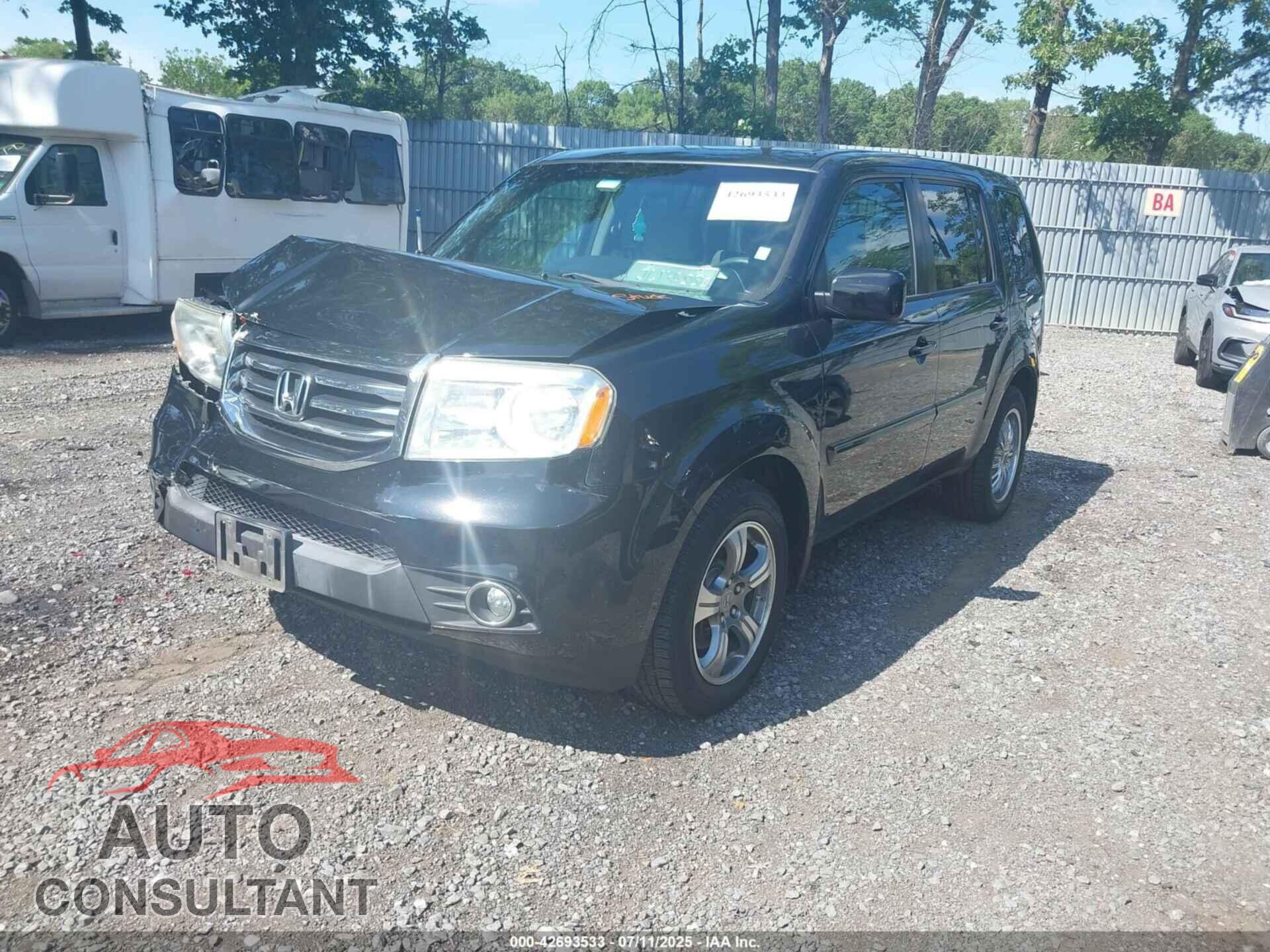 HONDA PILOT 2013 - 5FNYF4H40DB003309