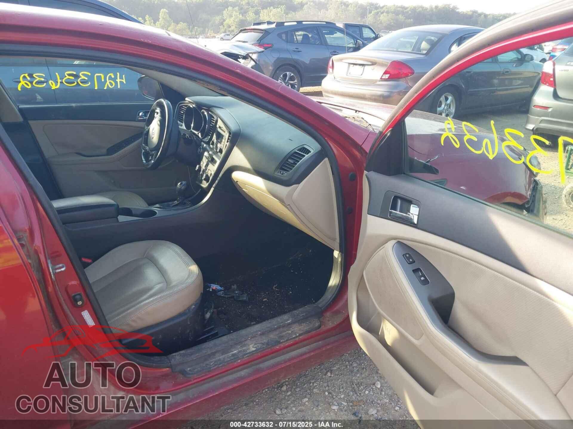 KIA OPTIMA 2011 - KNAGN4A74B5076584