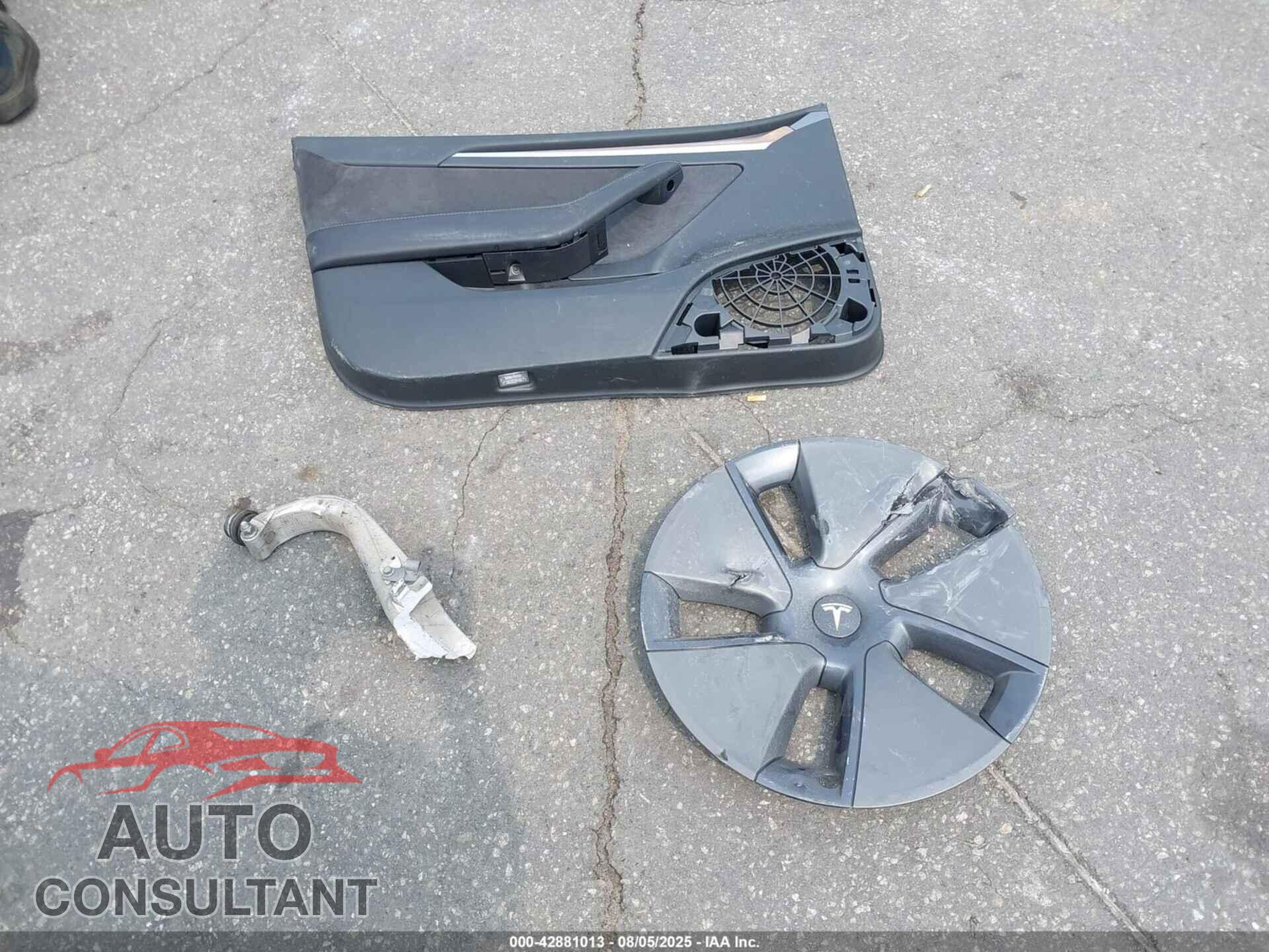 TESLA MODEL 3 2023 - 5YJ3E1EA3PF669851