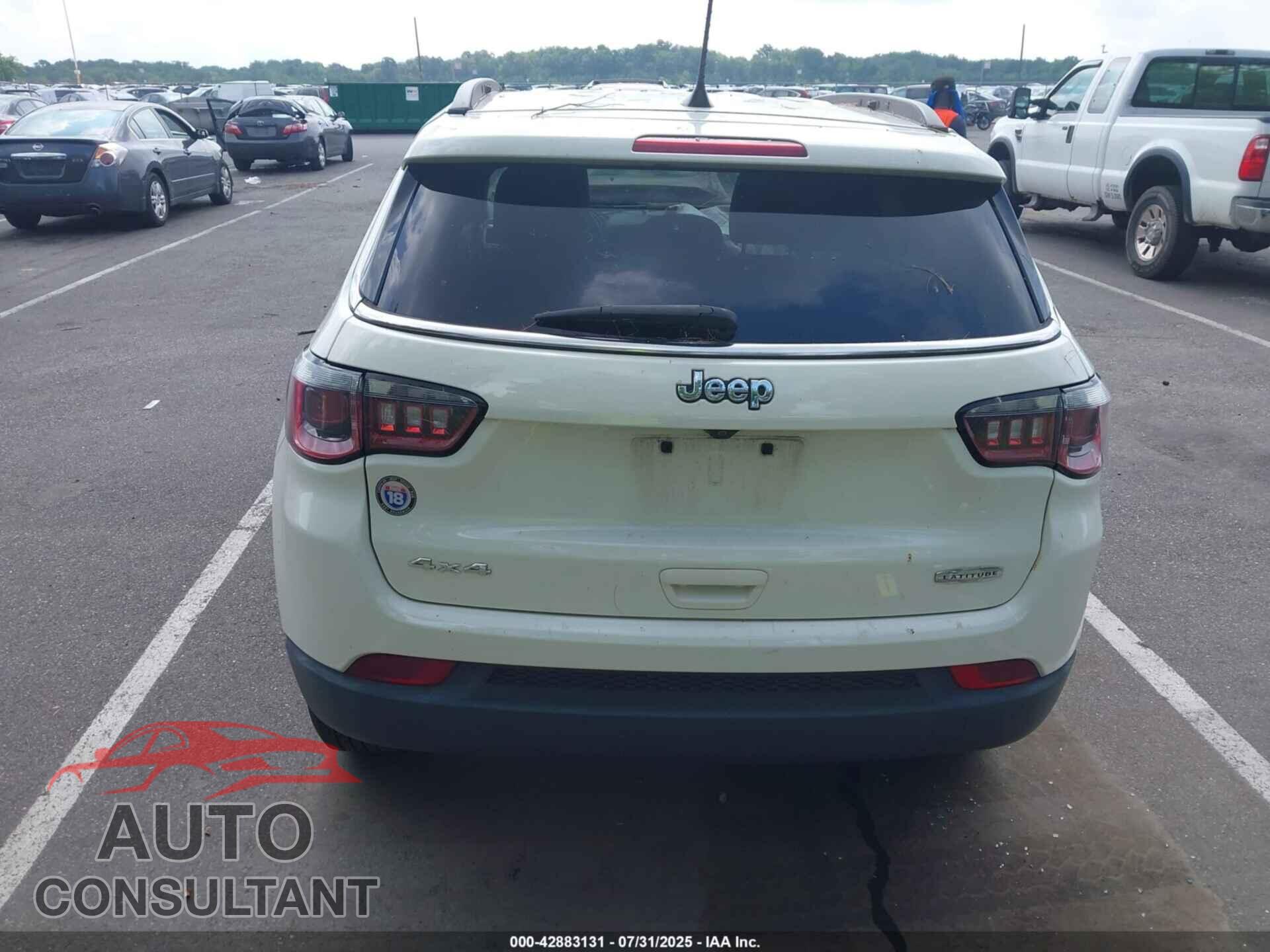 JEEP COMPASS 2018 - 3C4NJDBB2JT113462