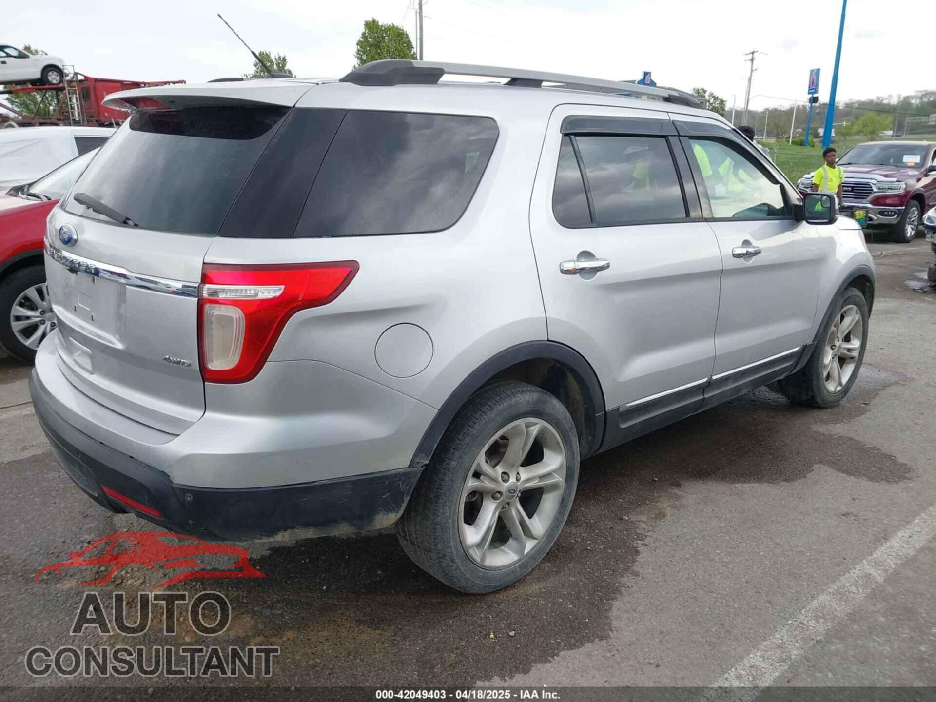 FORD EXPLORER 2011 - 1FMHK8F86BGA57074