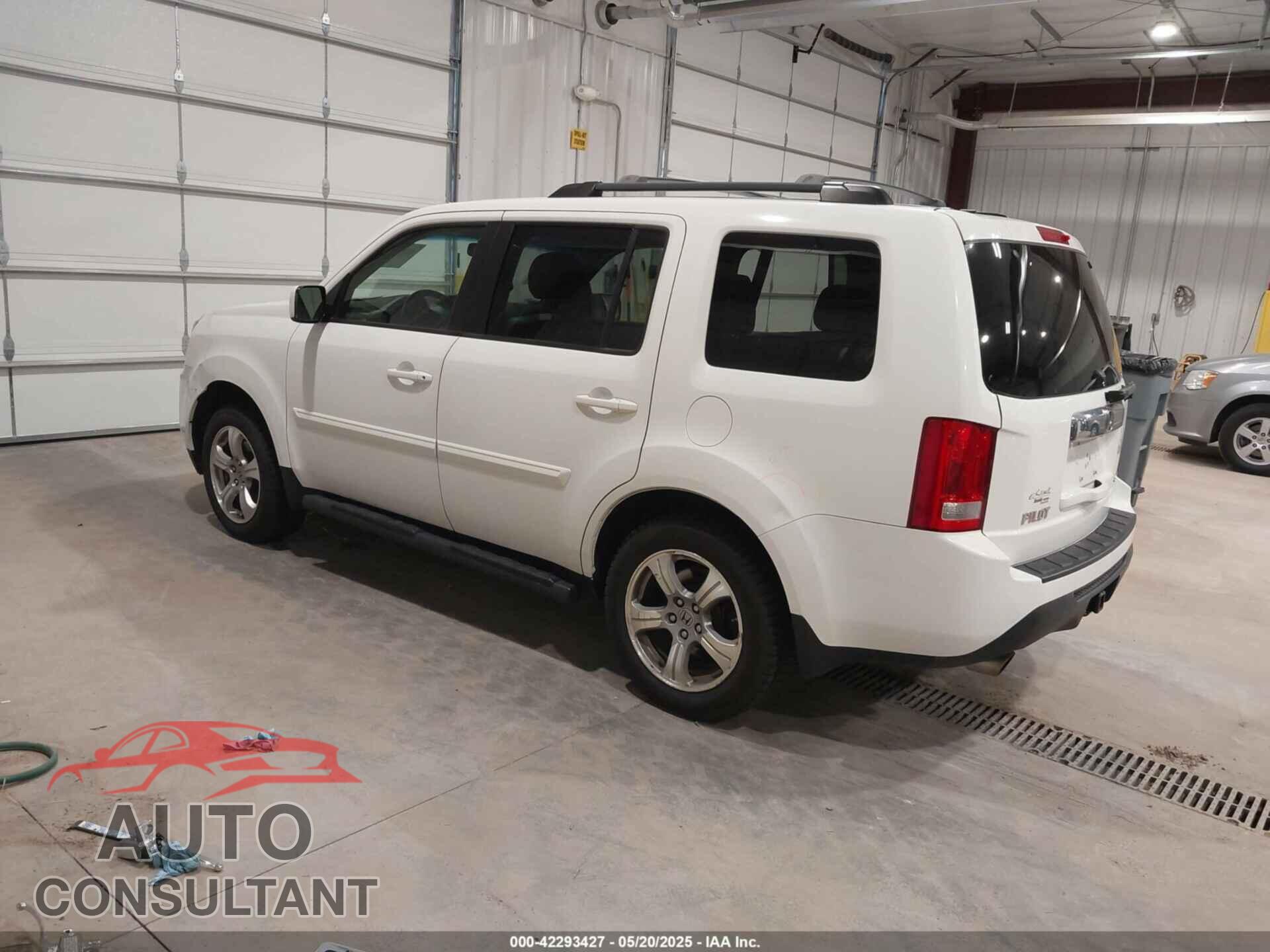 HONDA PILOT 2013 - 5FNYF4H52DB039138