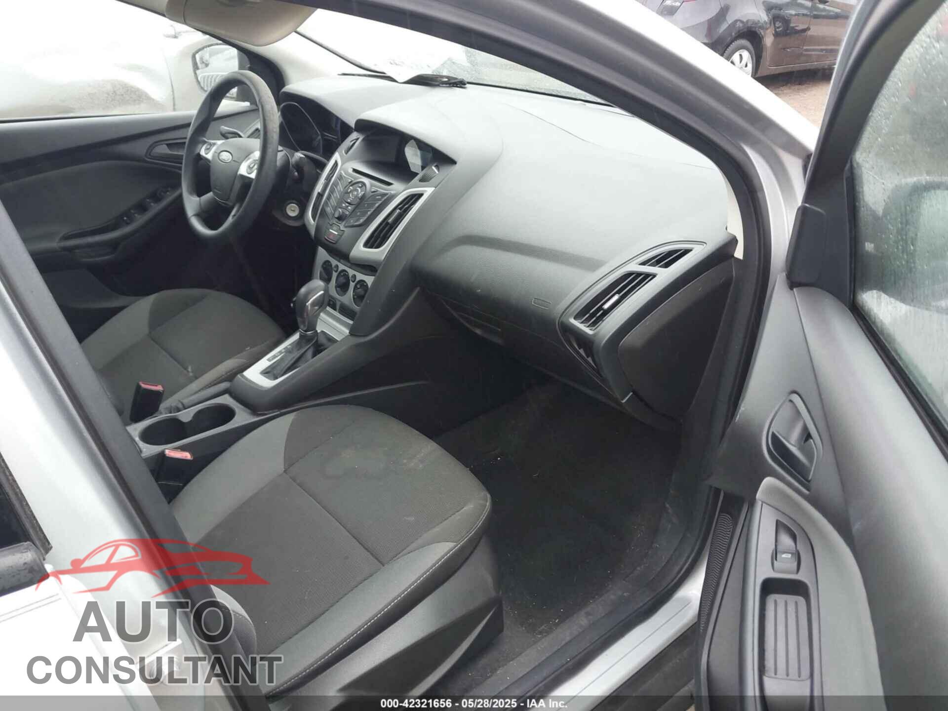 FORD FOCUS 2012 - 1FAHP3F26CL434649