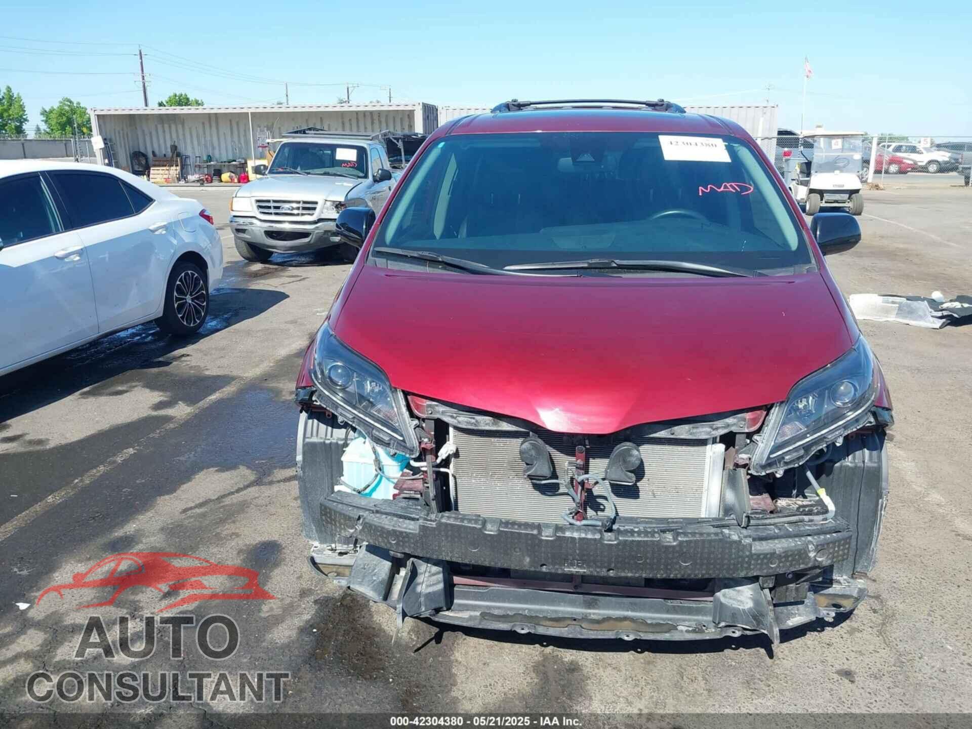 TOYOTA SIENNA 2020 - 5TDXZ3DC8LS053685
