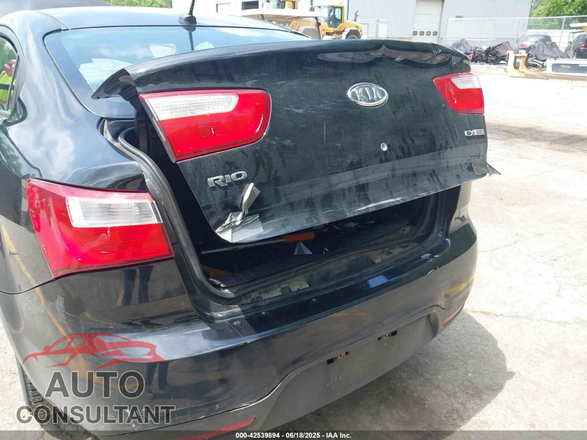 KIA RIO 2012 - KNADN4A31C6045689