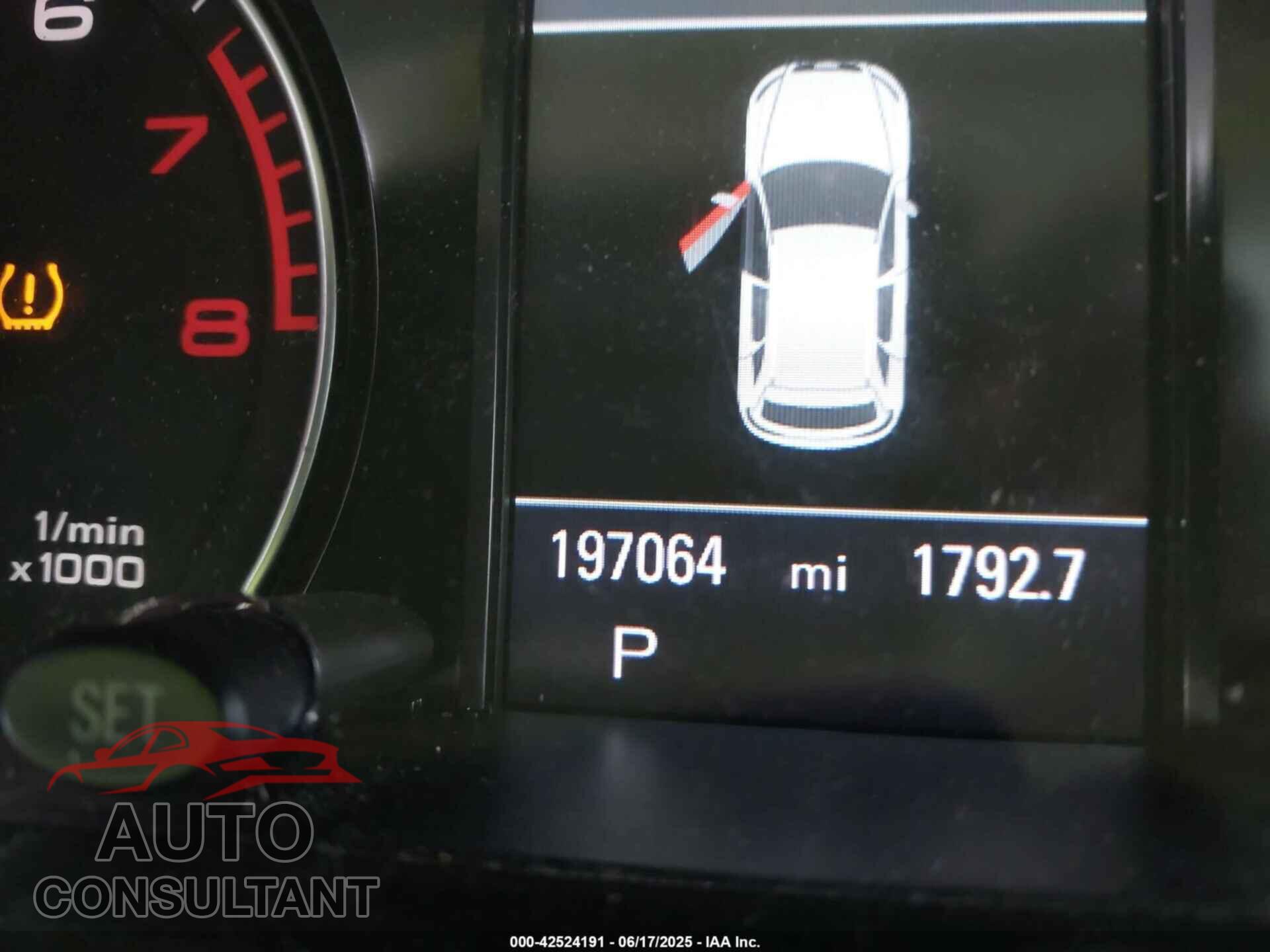 AUDI Q5 2011 - WA1LFAFP5BA007345
