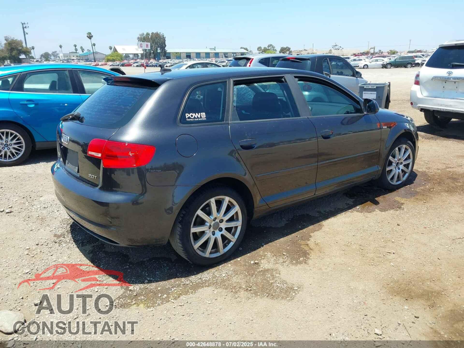 AUDI A3 2010 - WAUPFAFM8AA177384