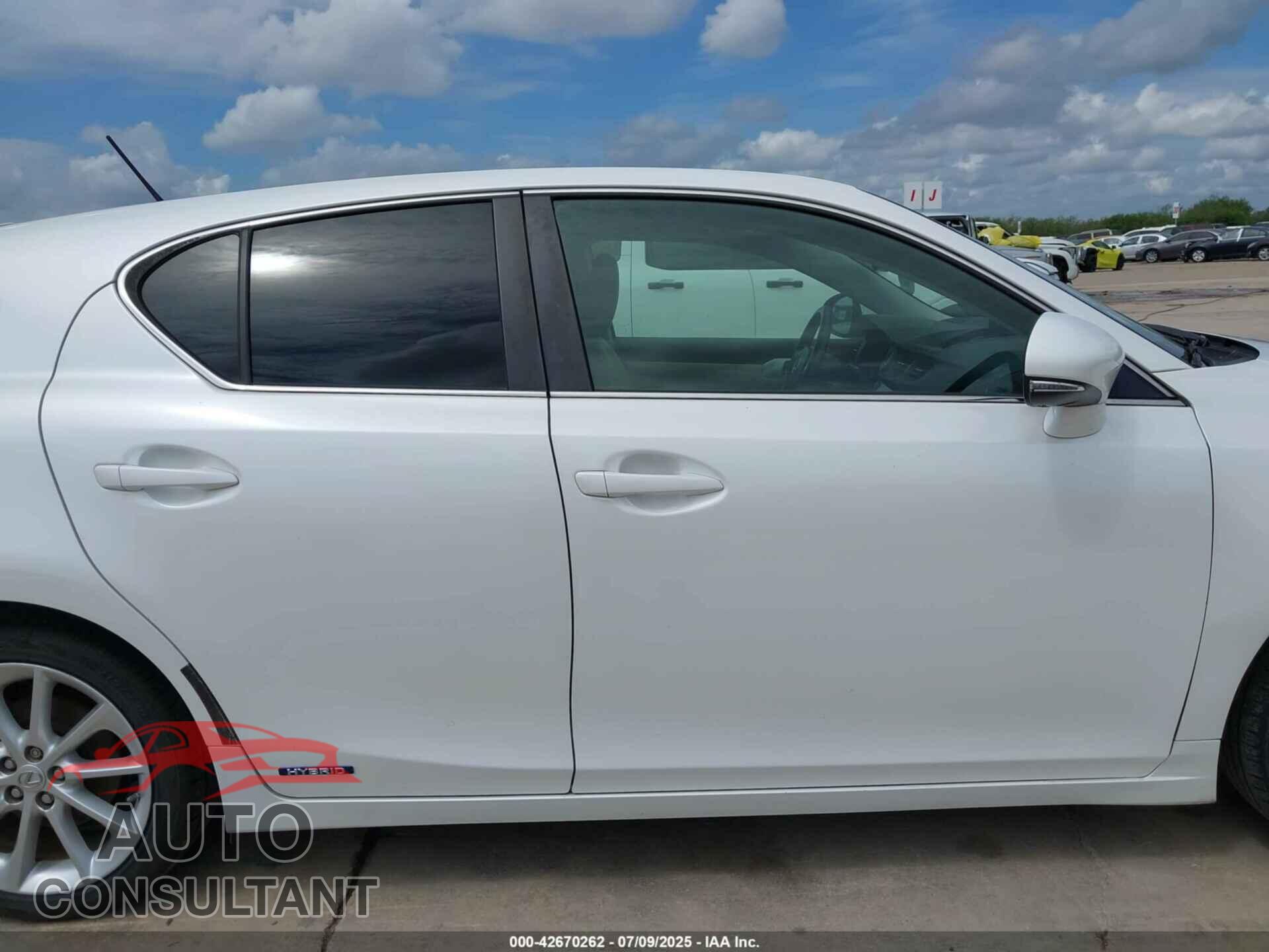 LEXUS CT 200H 2012 - JTHKD5BHXC2054717