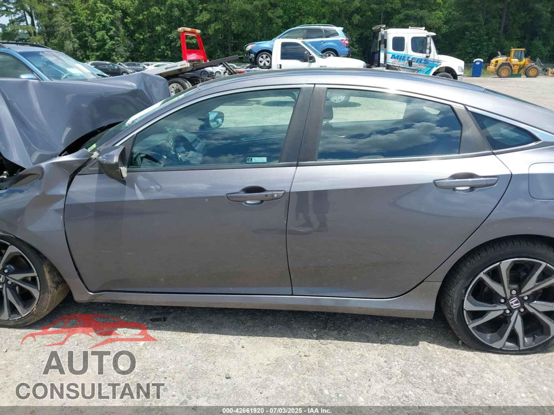 HONDA CIVIC 2019 - 2HGFC2F80KH581171