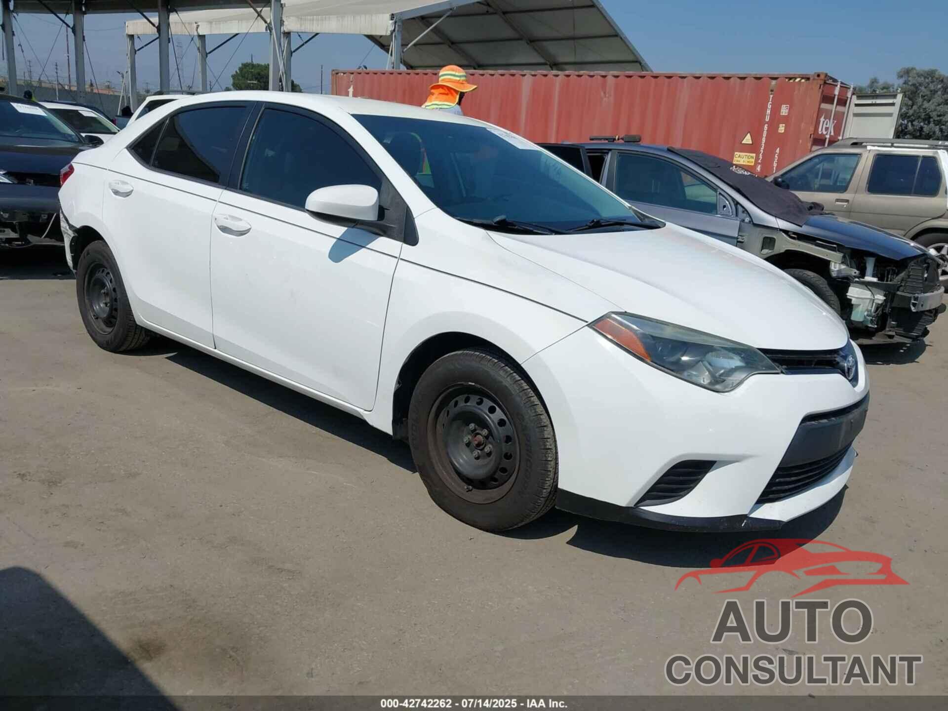 TOYOTA COROLLA 2015 - 5YFBURHE9FP355605