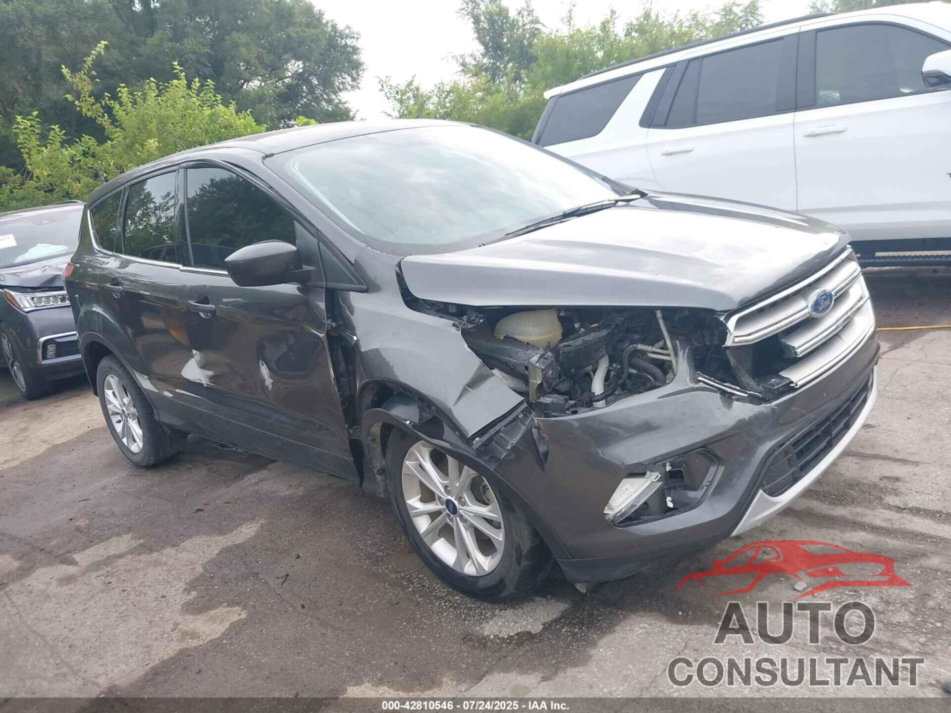 FORD ESCAPE 2017 - 1FMCU0GD1HUA77485