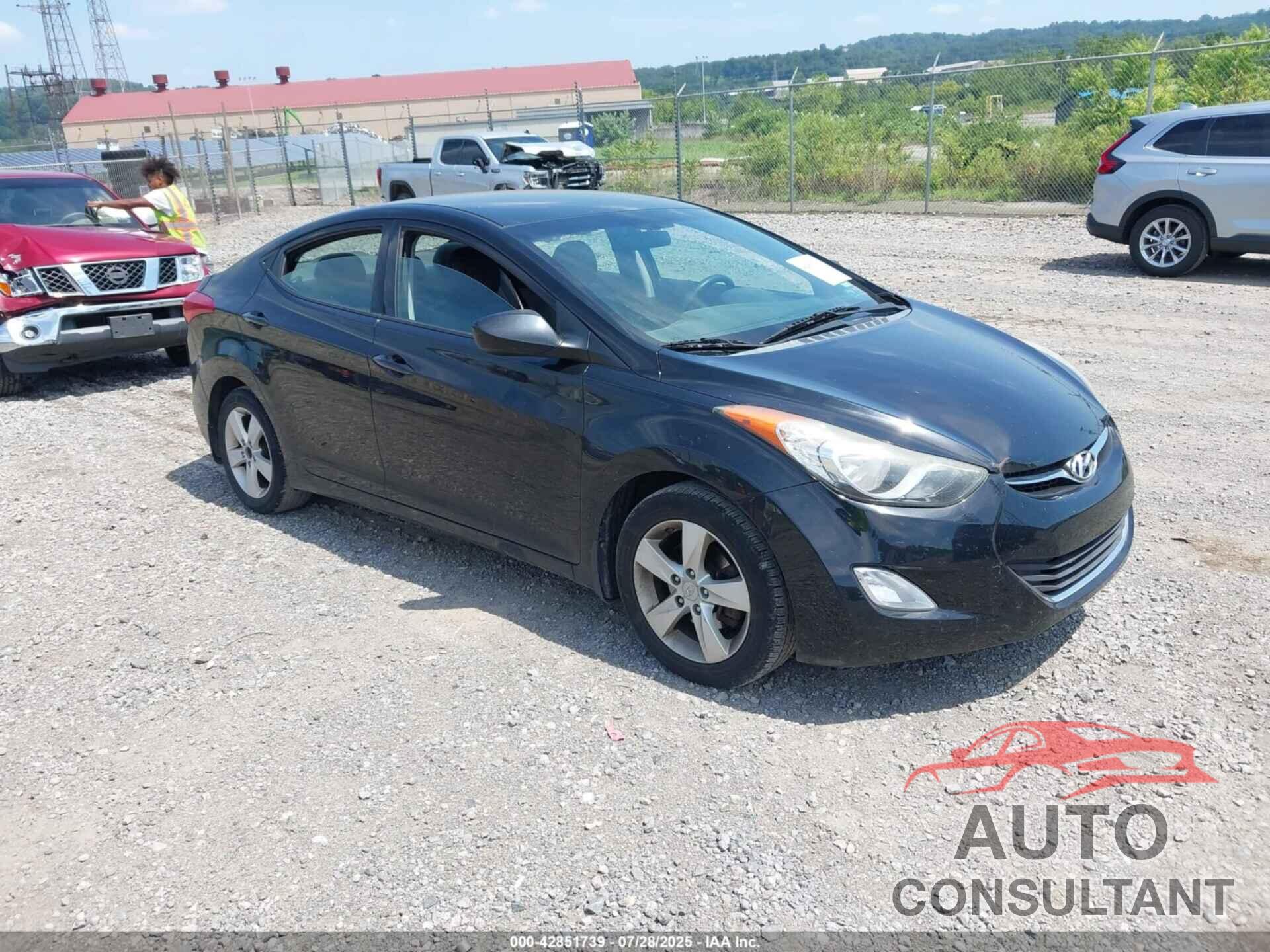 HYUNDAI ELANTRA 2013 - 5NPDH4AE6DH400987