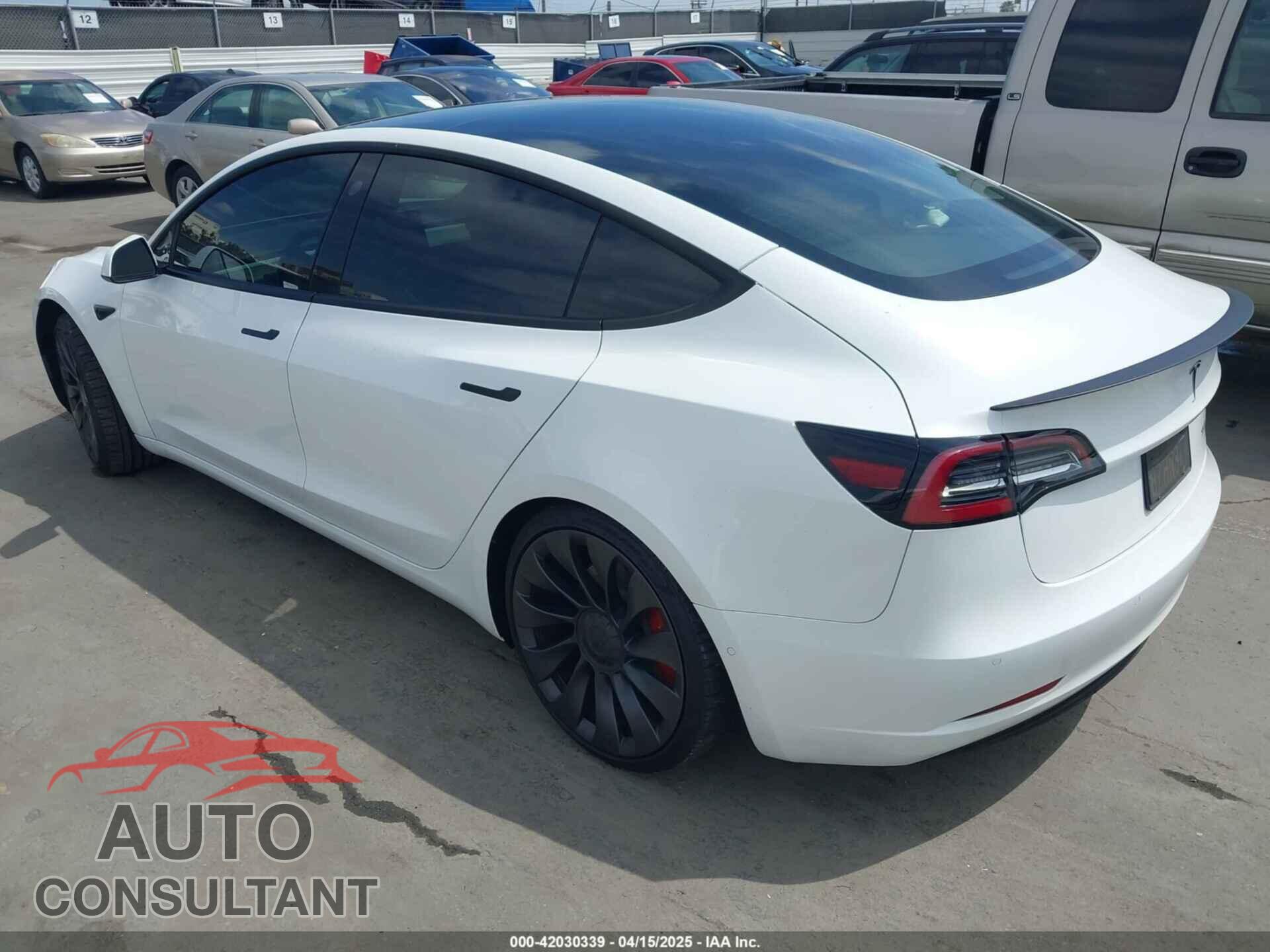 TESLA MODEL 3 2021 - 5YJ3E1EC2MF084594