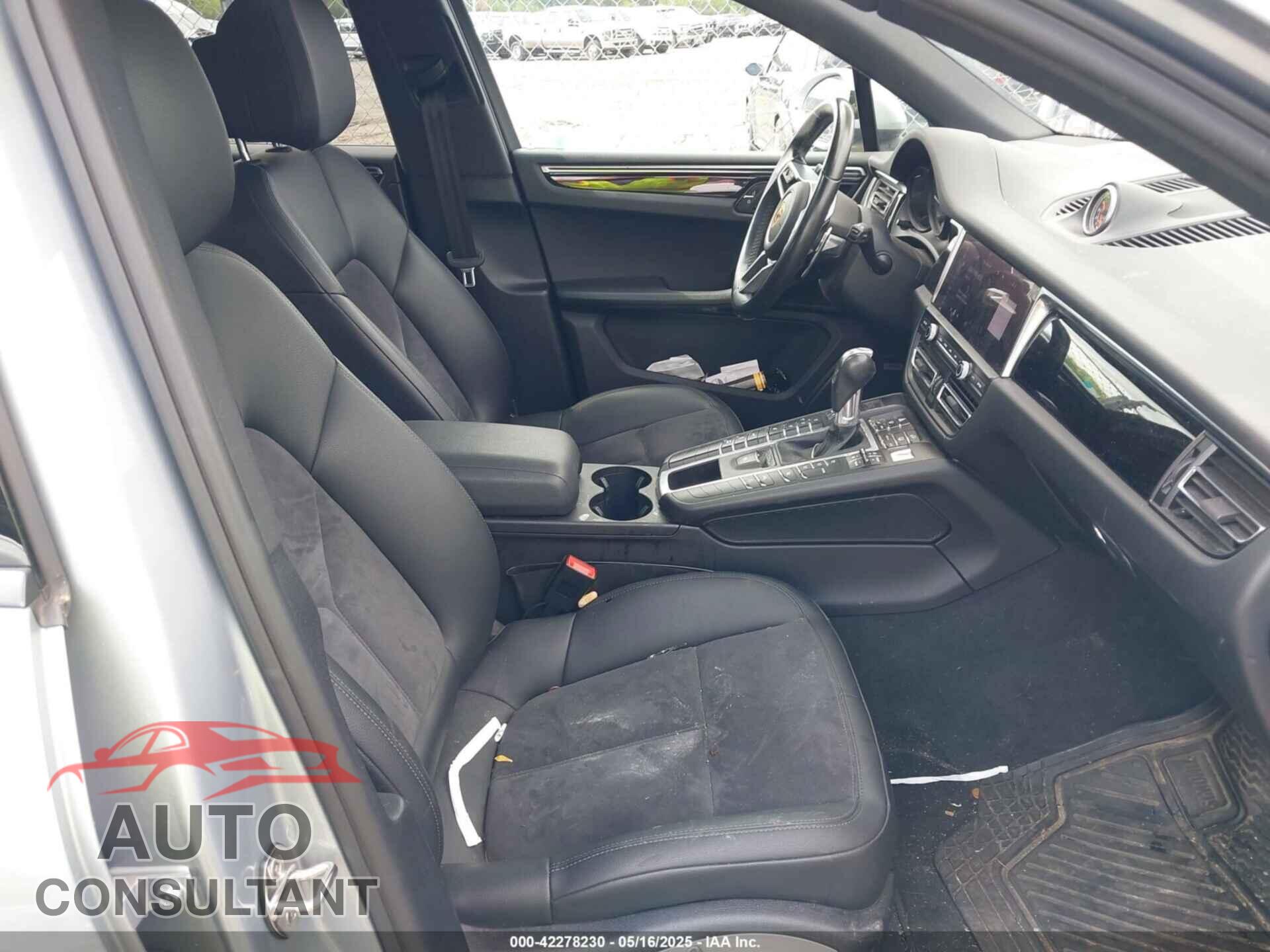PORSCHE MACAN 2021 - WP1AA2A55MLB14277