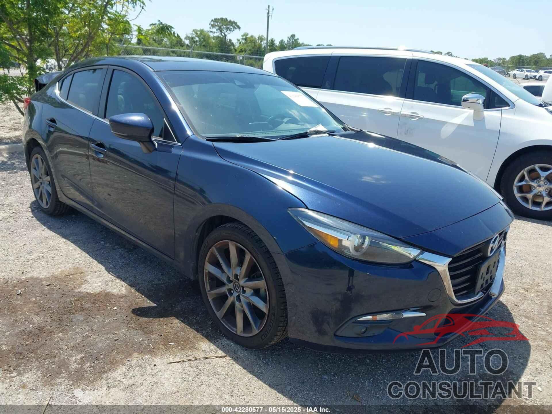 MAZDA MAZDA3 2018 - 3MZBN1W38JM188702