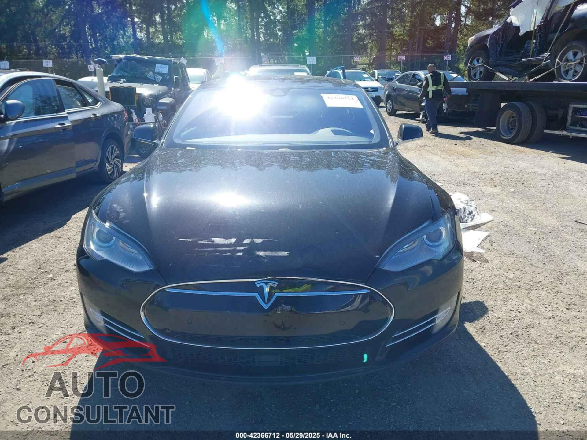 TESLA MODEL S 2015 - 5YJSA4H40FF096551
