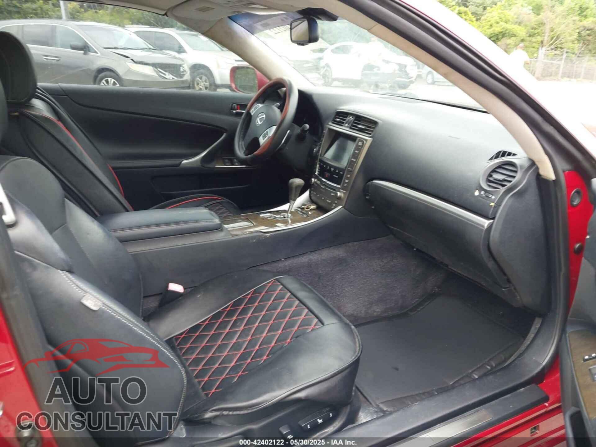 LEXUS IS 250C 2012 - JTHFF2C26C2523533