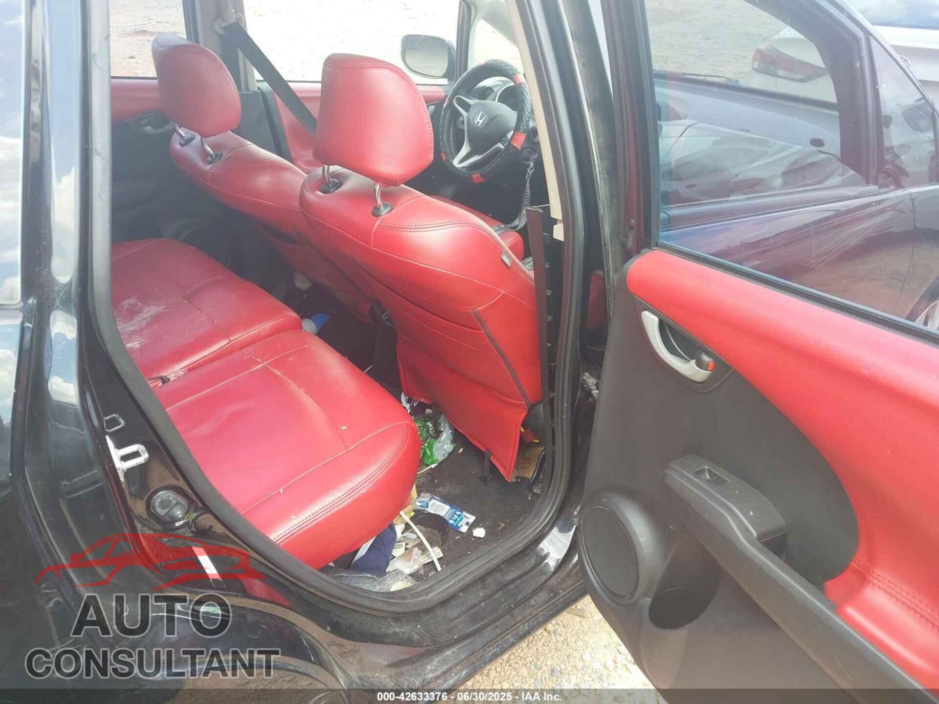 HONDA FIT 2012 - JHMGE8H31CC036231