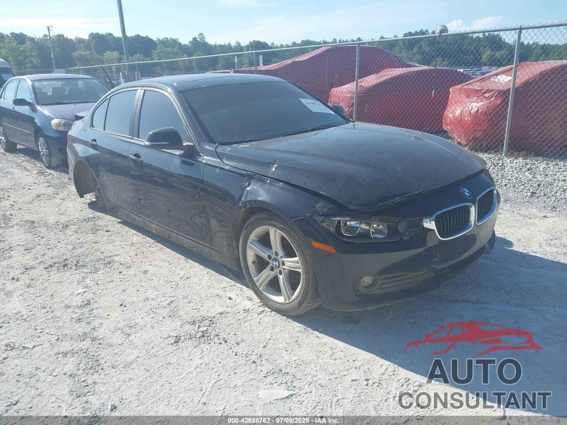 BMW 320I 2014 - WBA3C3G51ENS72328