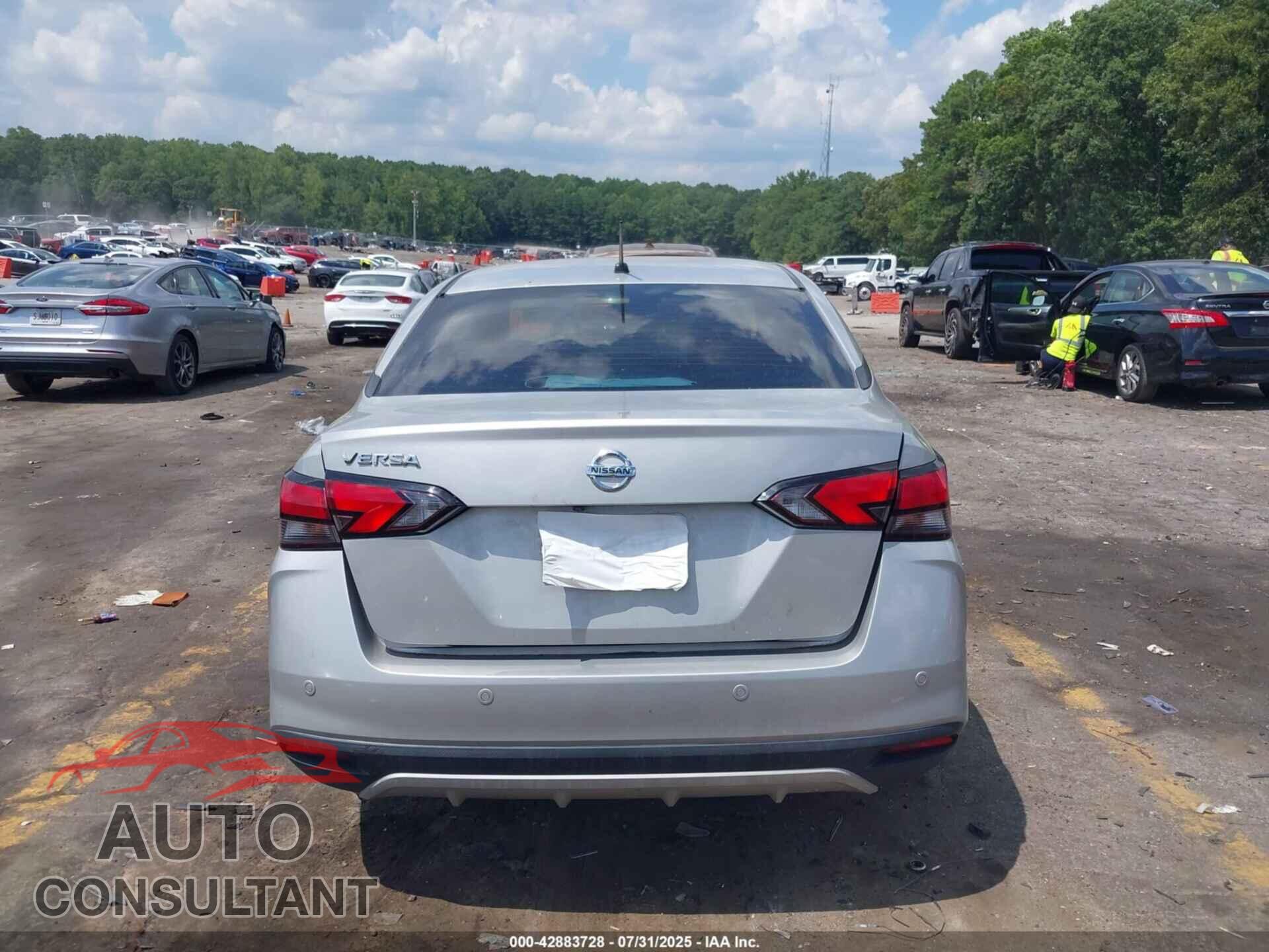 NISSAN VERSA 2021 - 3N1CN8DV8ML809308