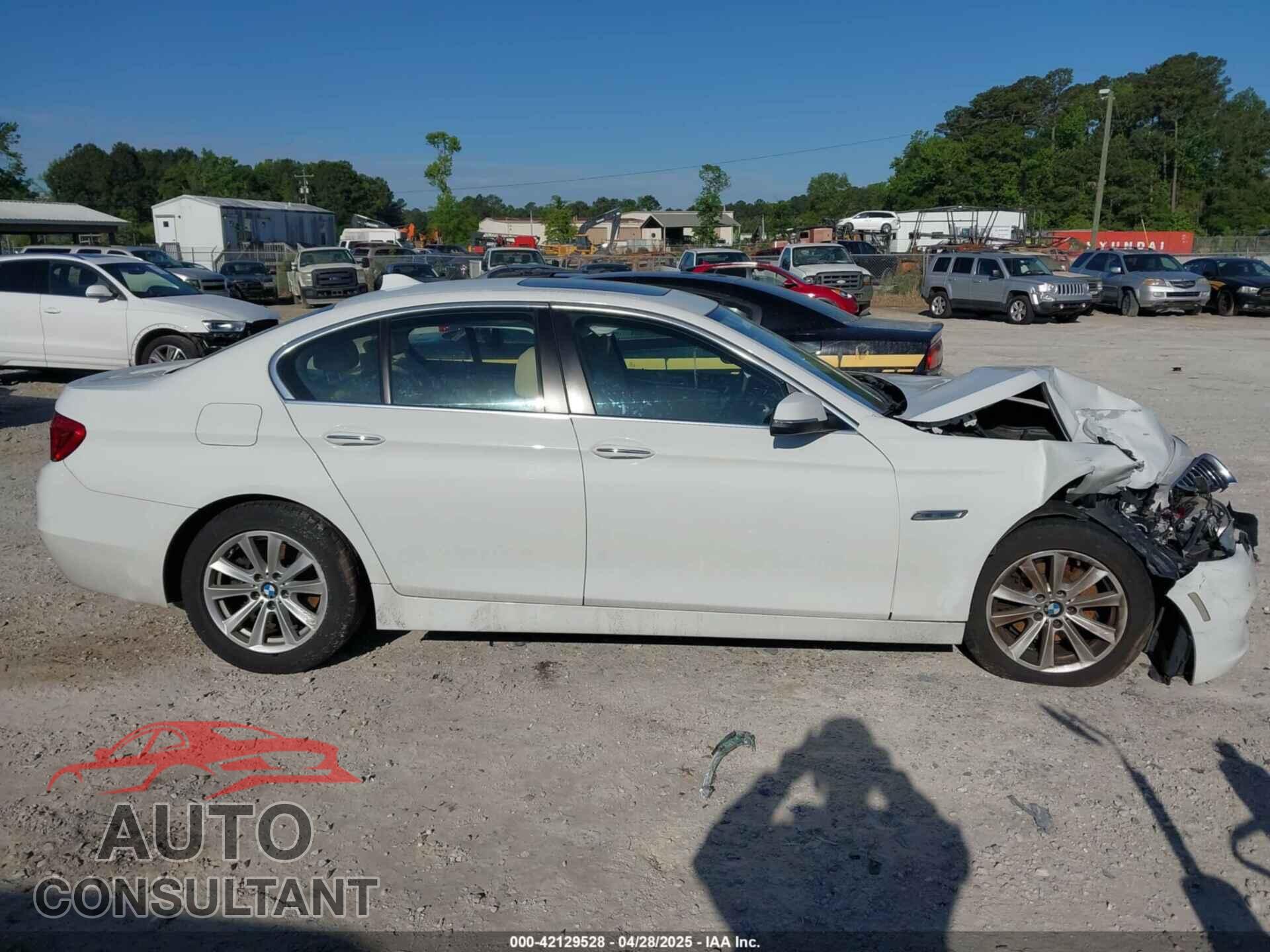 BMW 528I 2014 - WBA5A7C59ED617123