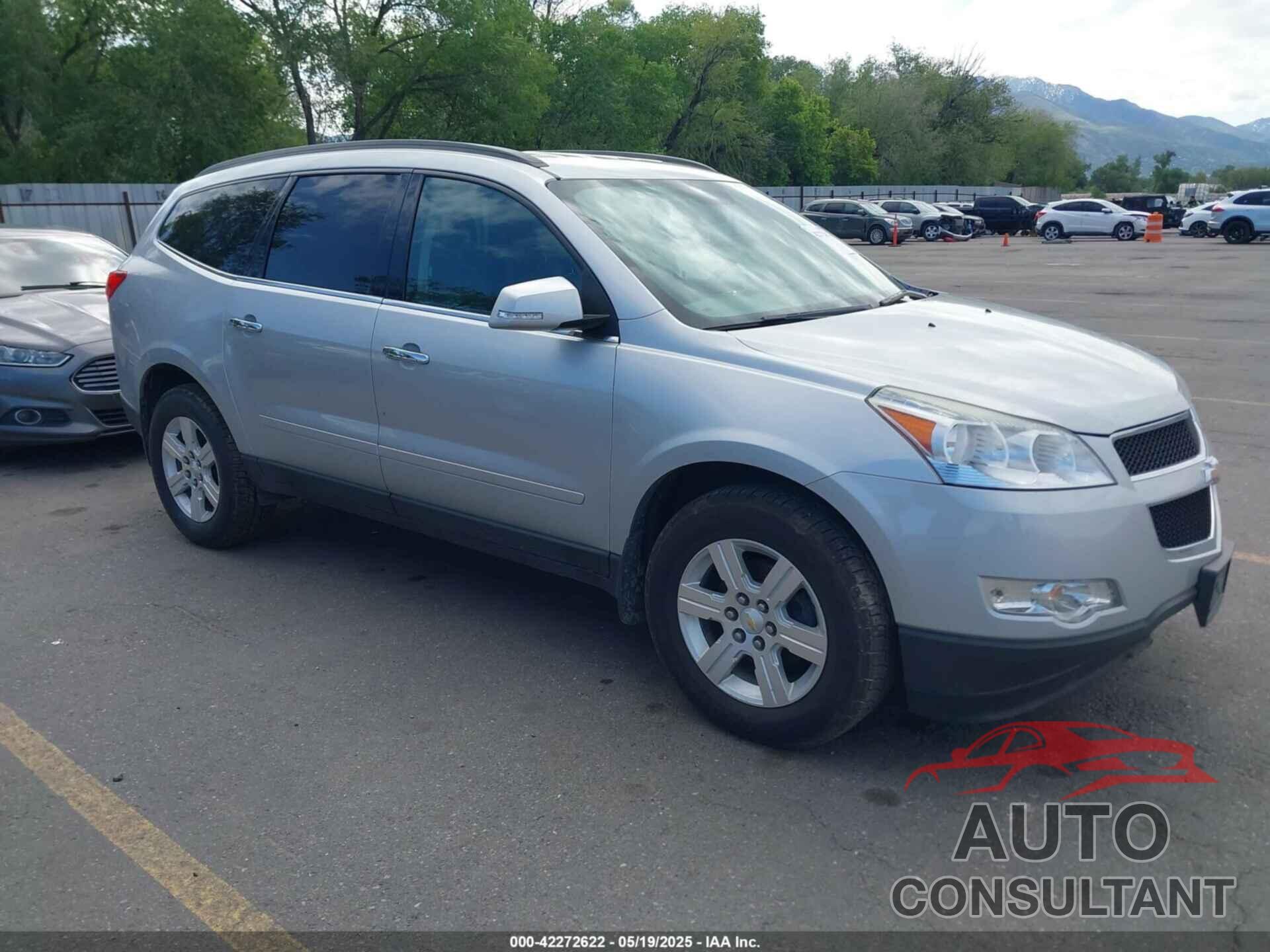 CHEVROLET TRAVERSE 2011 - 1GNKVJED1BJ357283