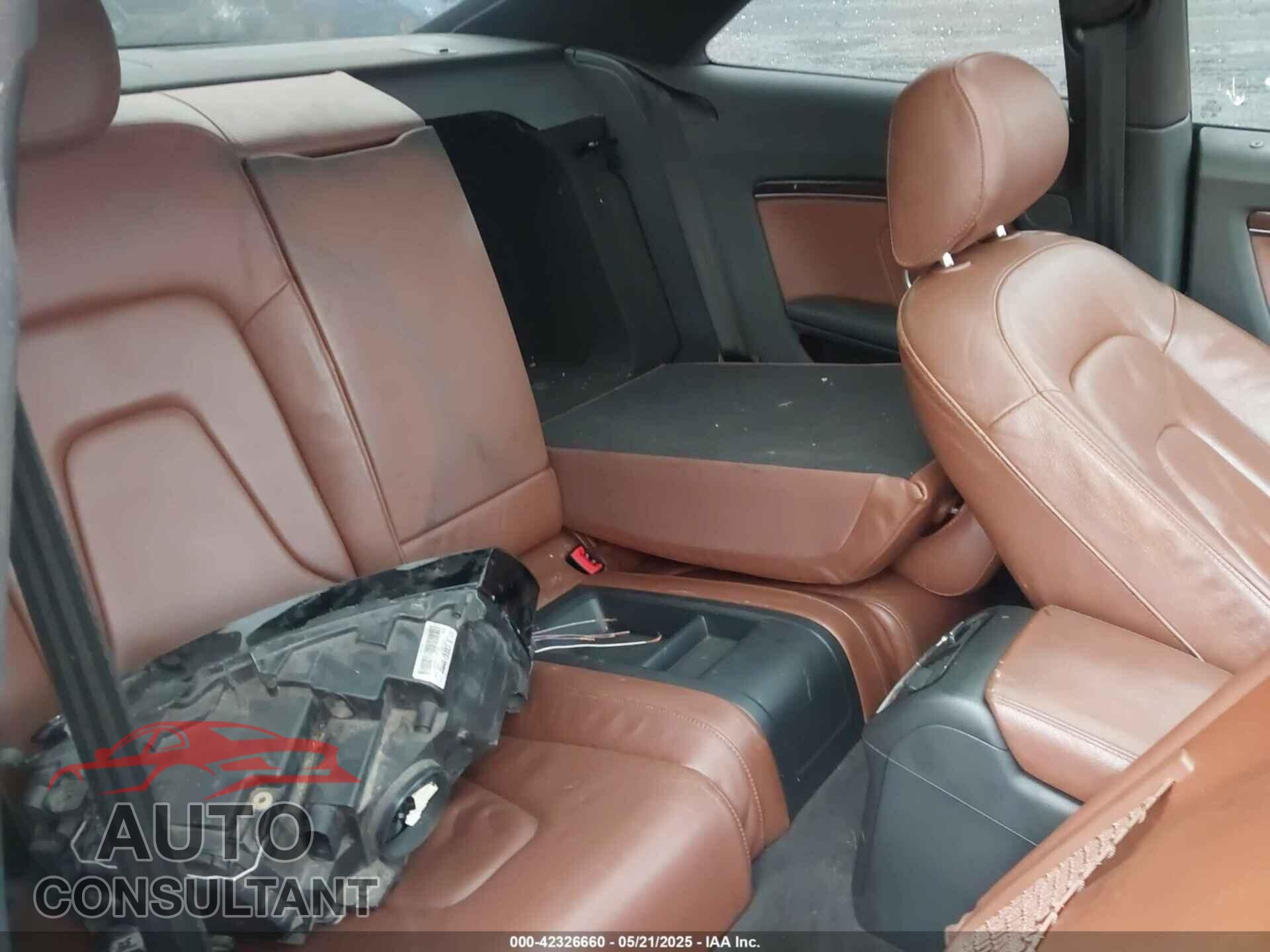 AUDI A5 2010 - WAULFAFR6AA002531