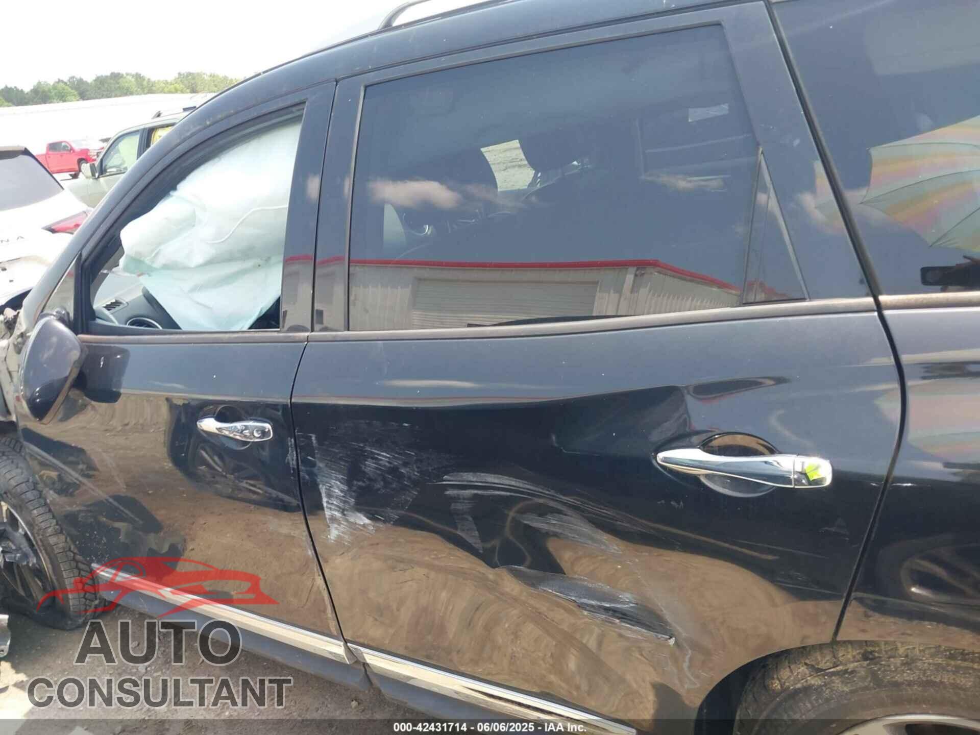 NISSAN PATHFINDER 2015 - 5N1AR2MN7FC645047