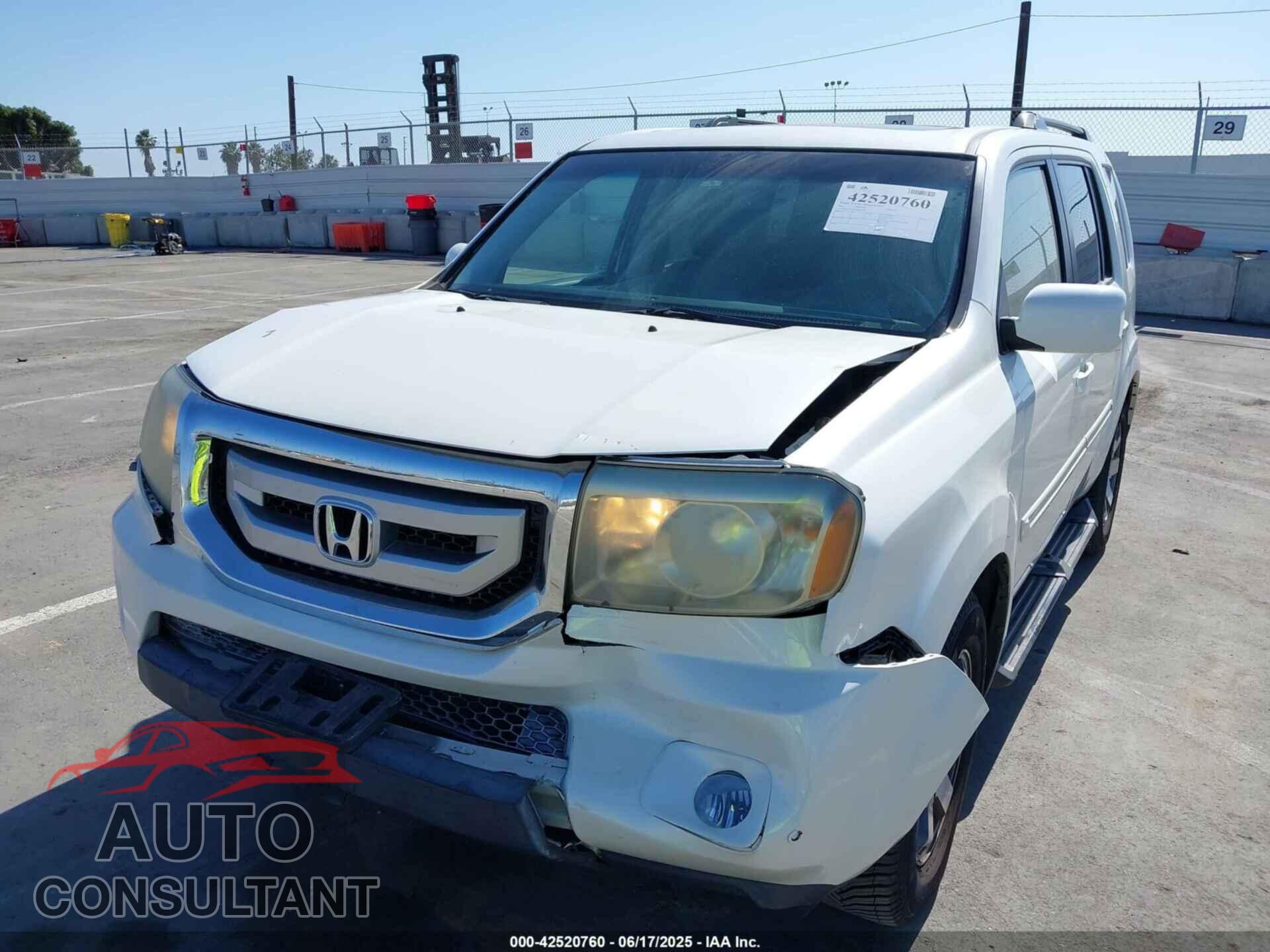 HONDA PILOT 2011 - 5FNYF4H90BB054740