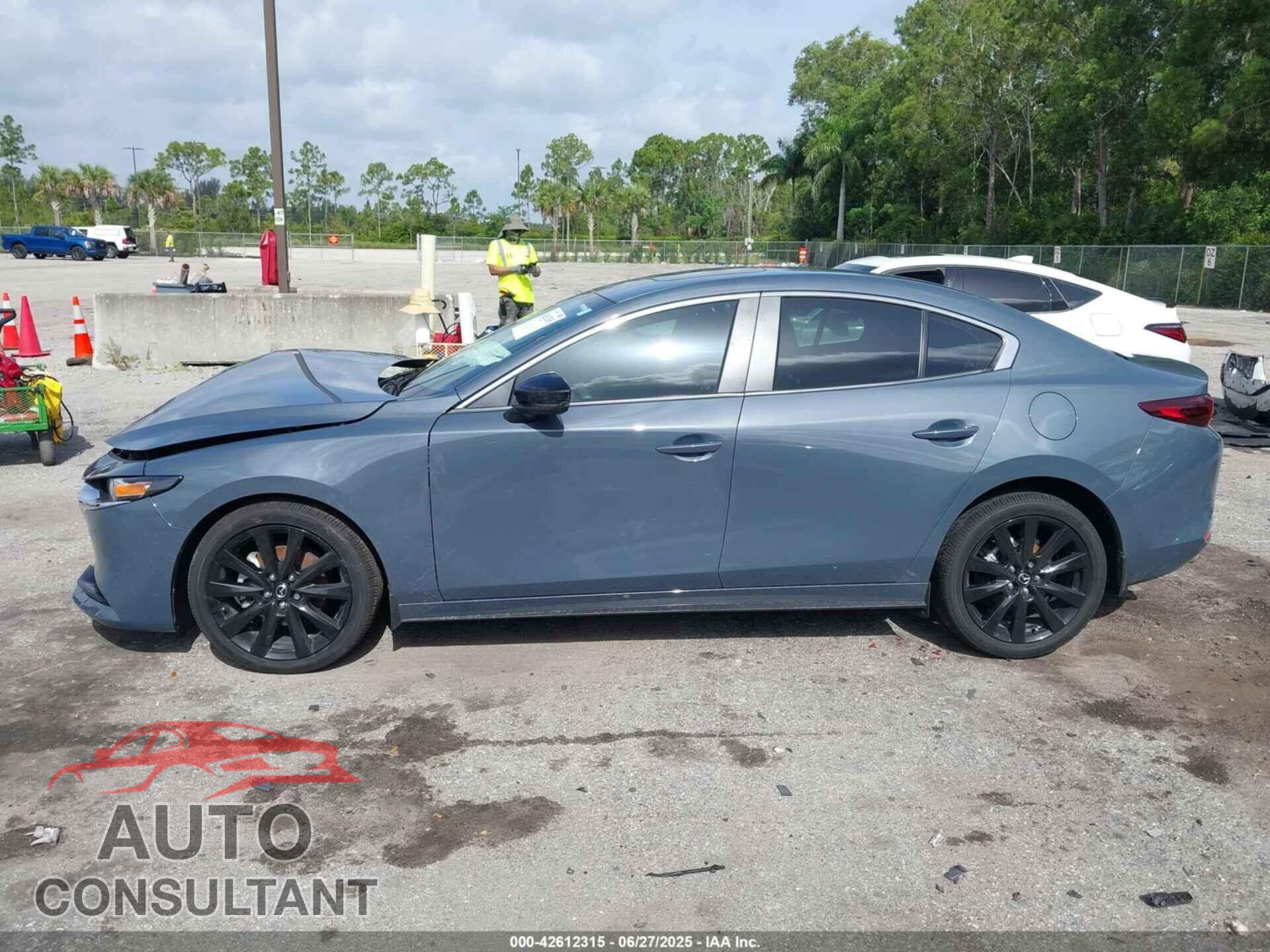 MAZDA 3 2024 - 3MZBPBCM2RM403824