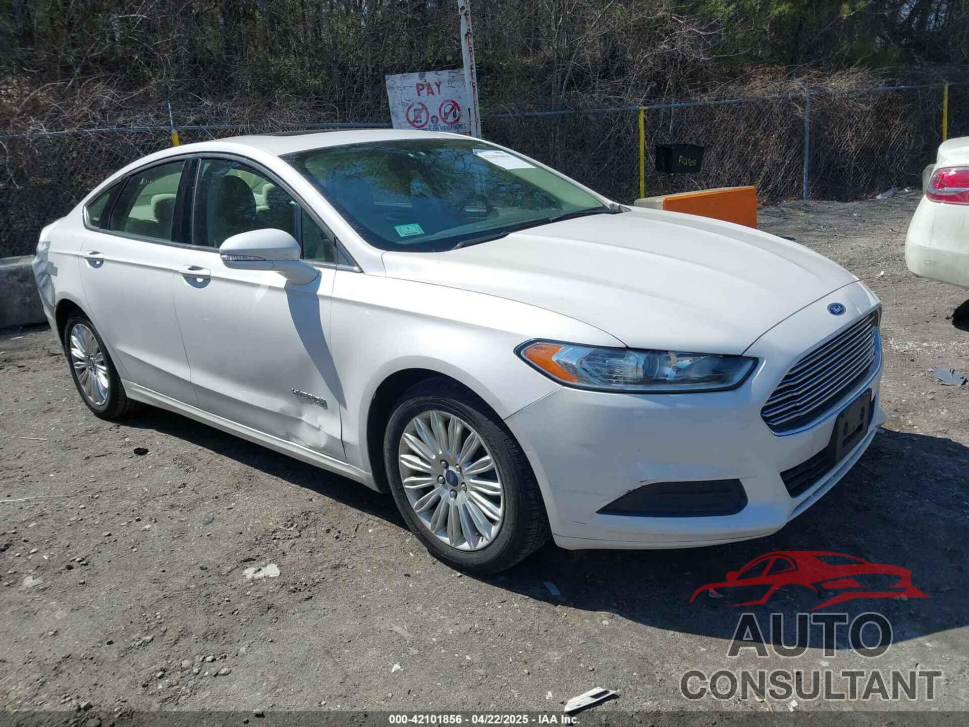 FORD FUSION HYBRID 2015 - 3FA6P0LU7FR175574