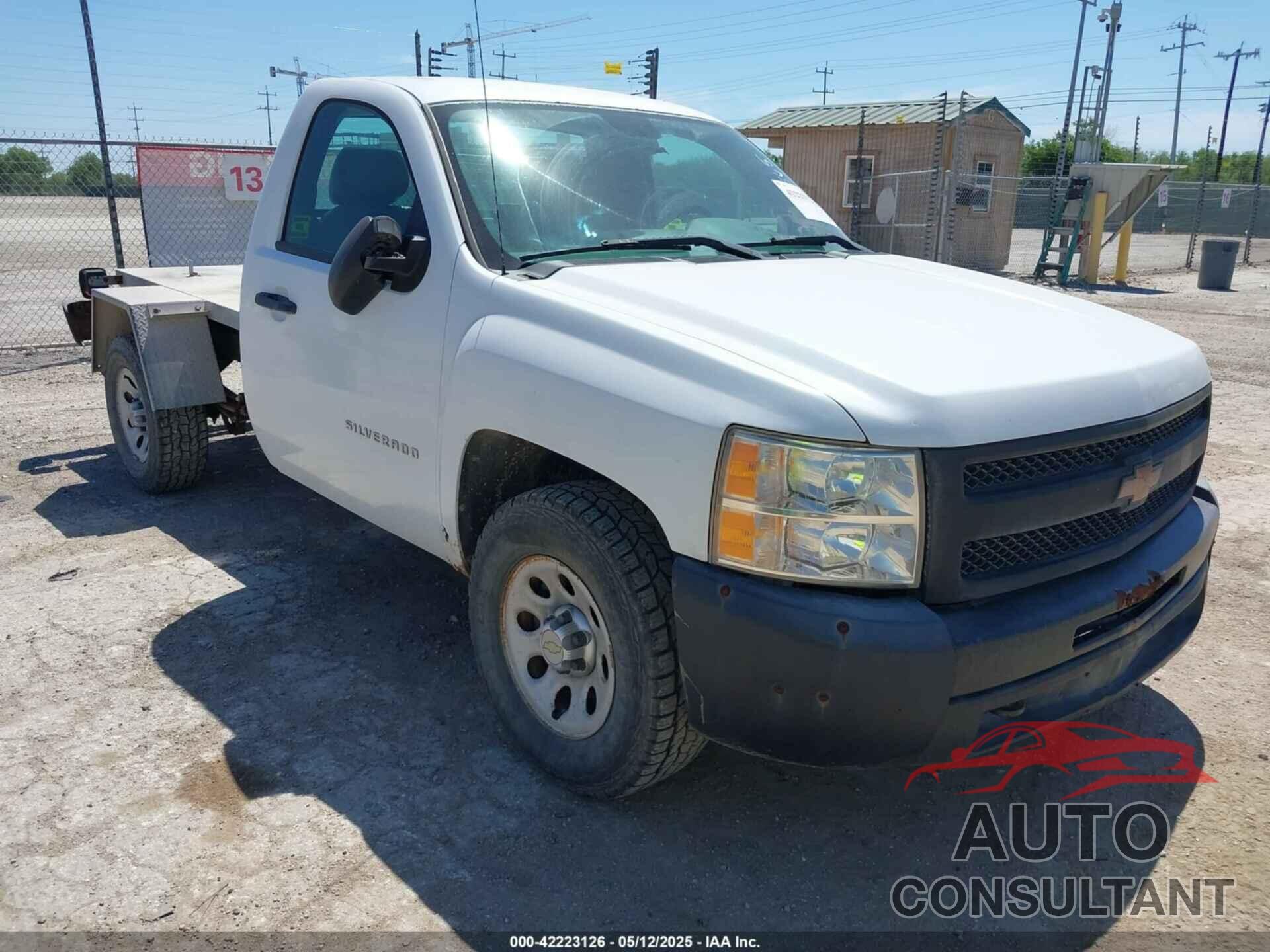 CHEVROLET SILVERADO 1500 2012 - 1GCNKPE02CZ224565