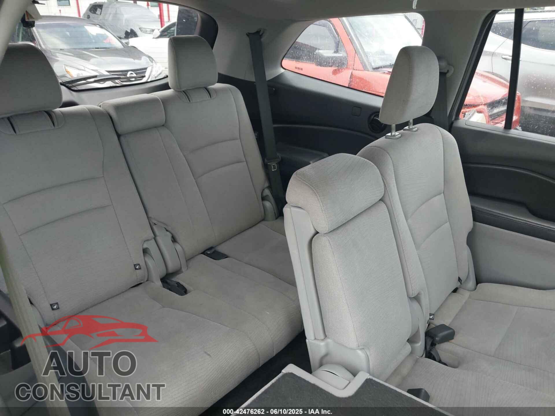 HONDA PILOT 2017 - 5FNYF5H39HB043889