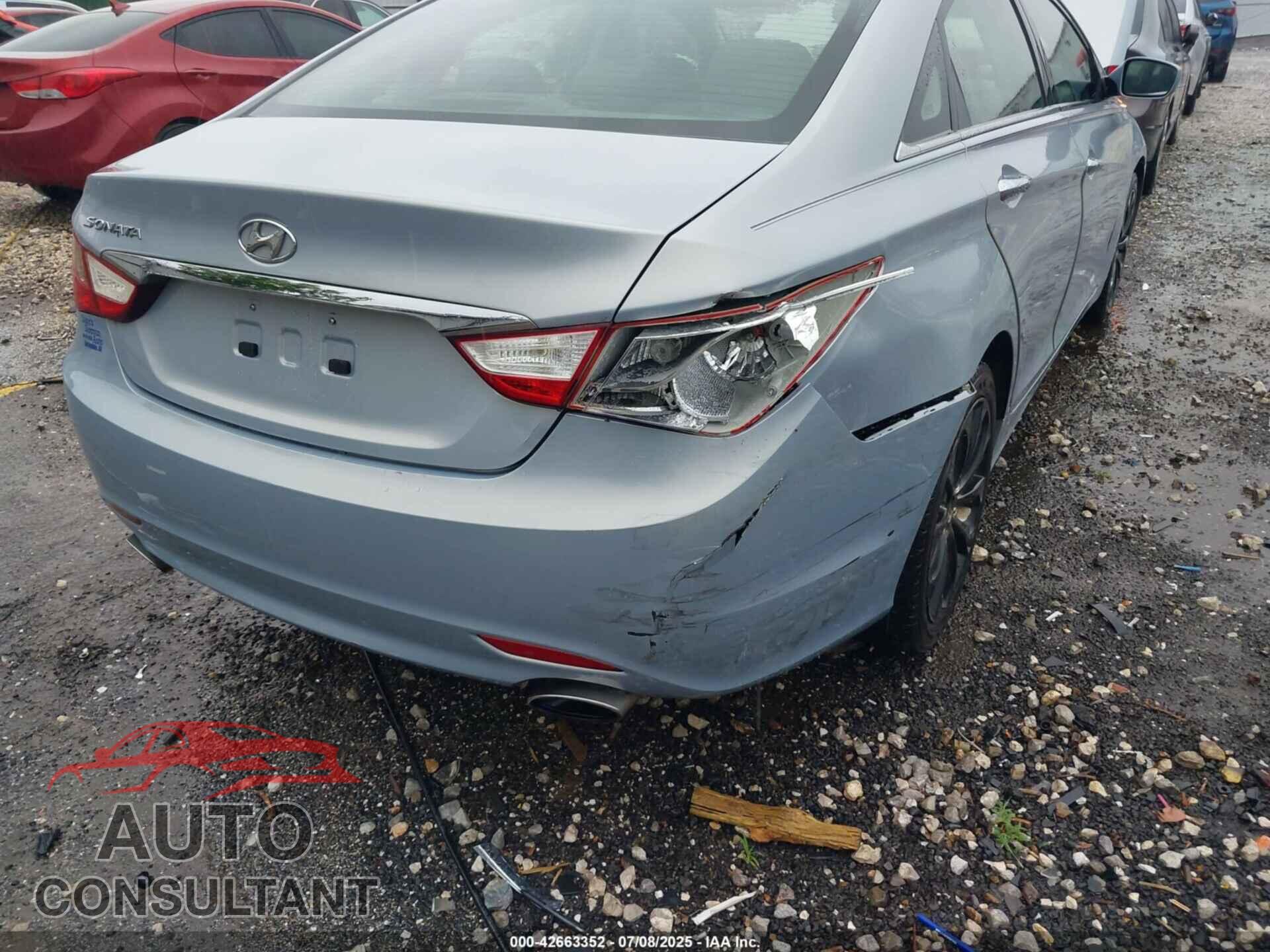 HYUNDAI SONATA 2011 - 5NPEC4AC2BH142112