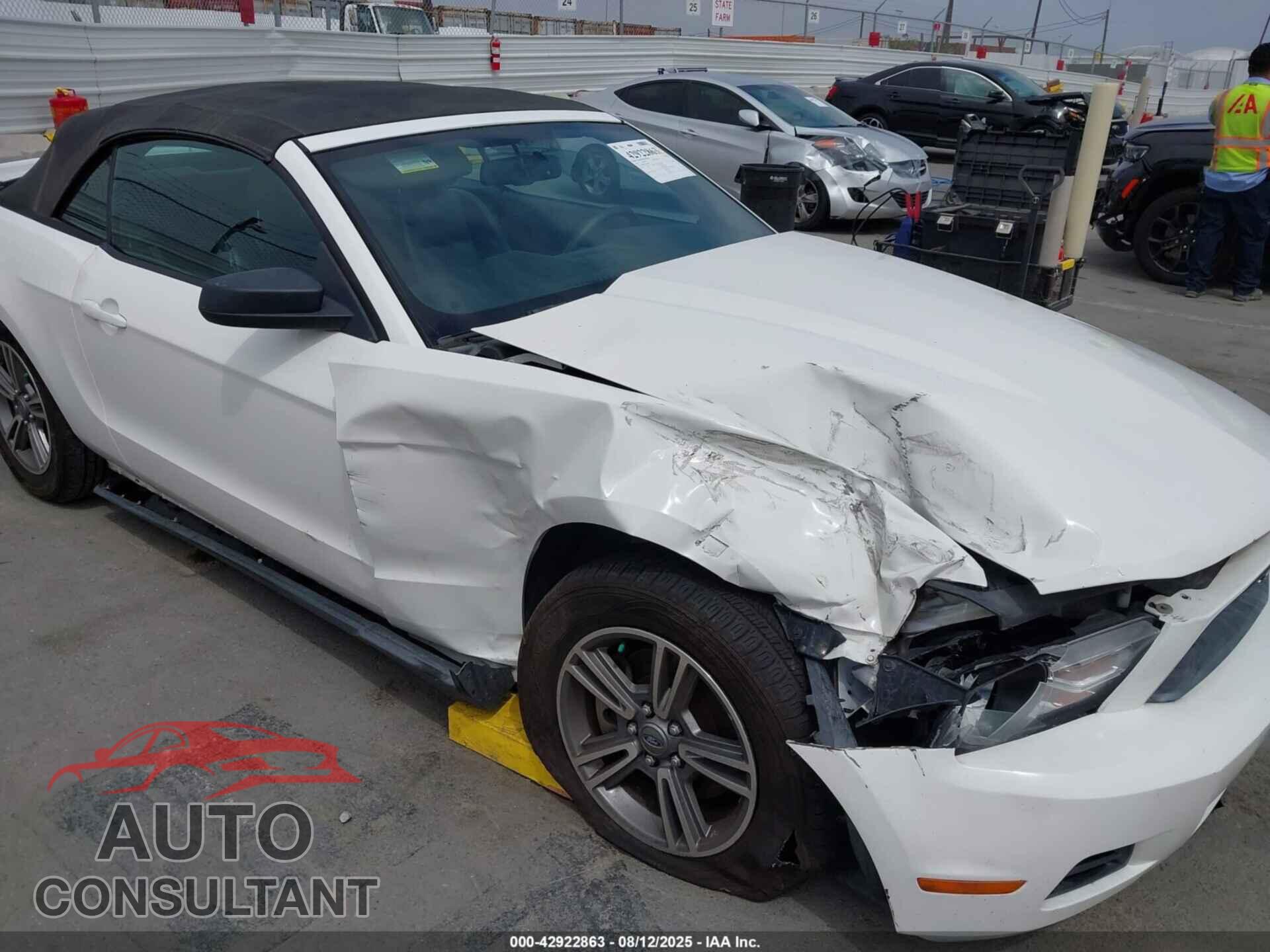 FORD MUSTANG 2012 - 1ZVBP8EM1C5286427