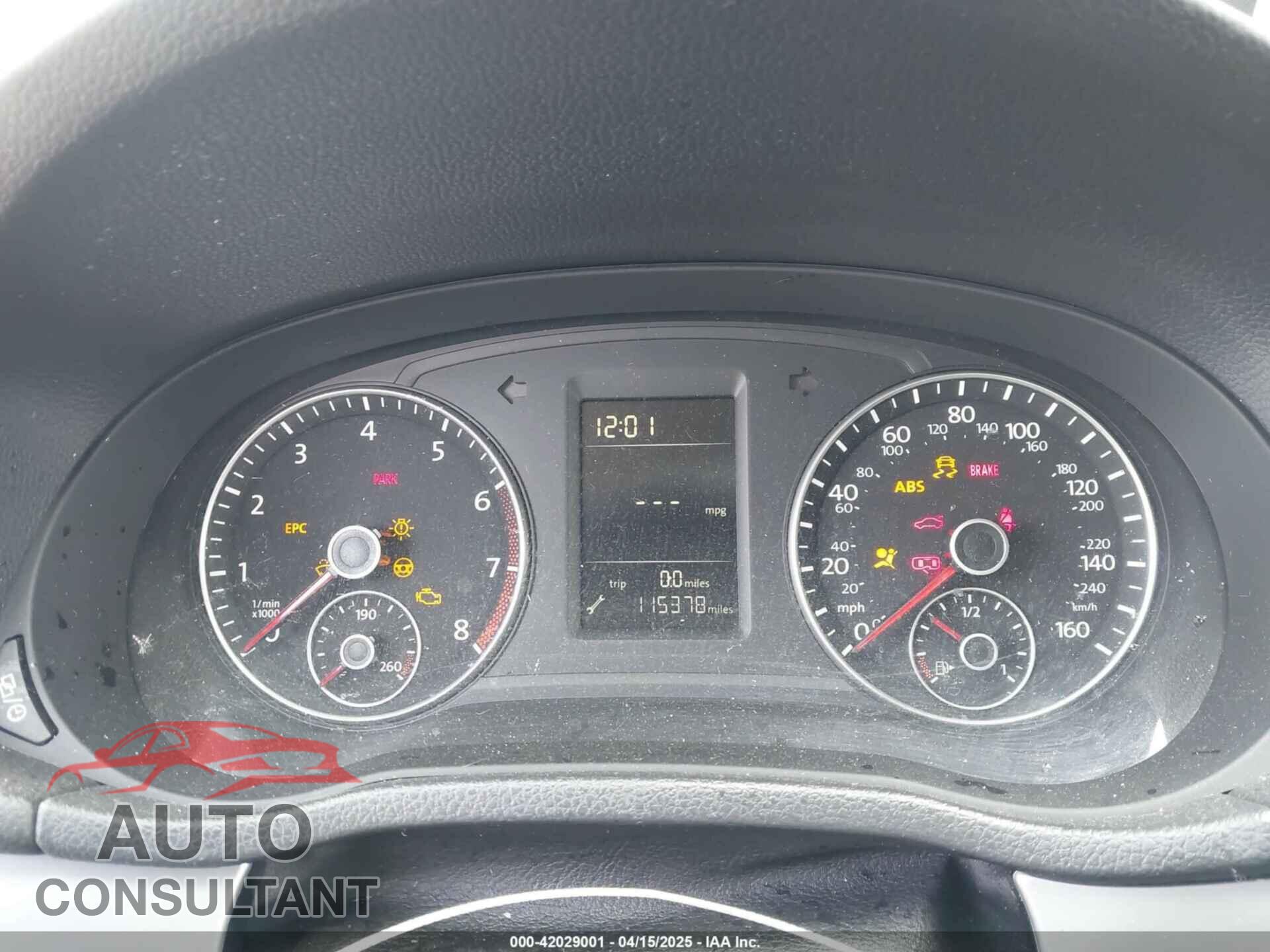 VOLKSWAGEN PASSAT 2014 - 1VWAT7A30EC113737