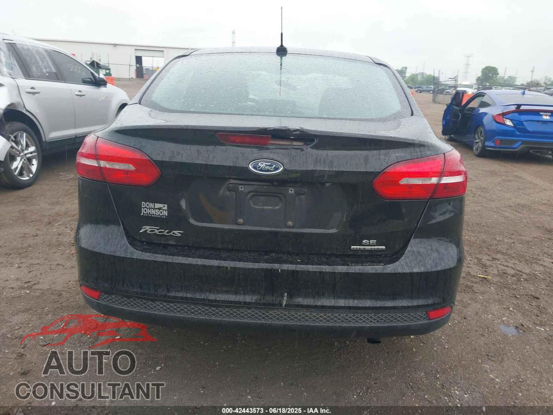 FORD FOCUS 2015 - 1FADP3F26FL380126