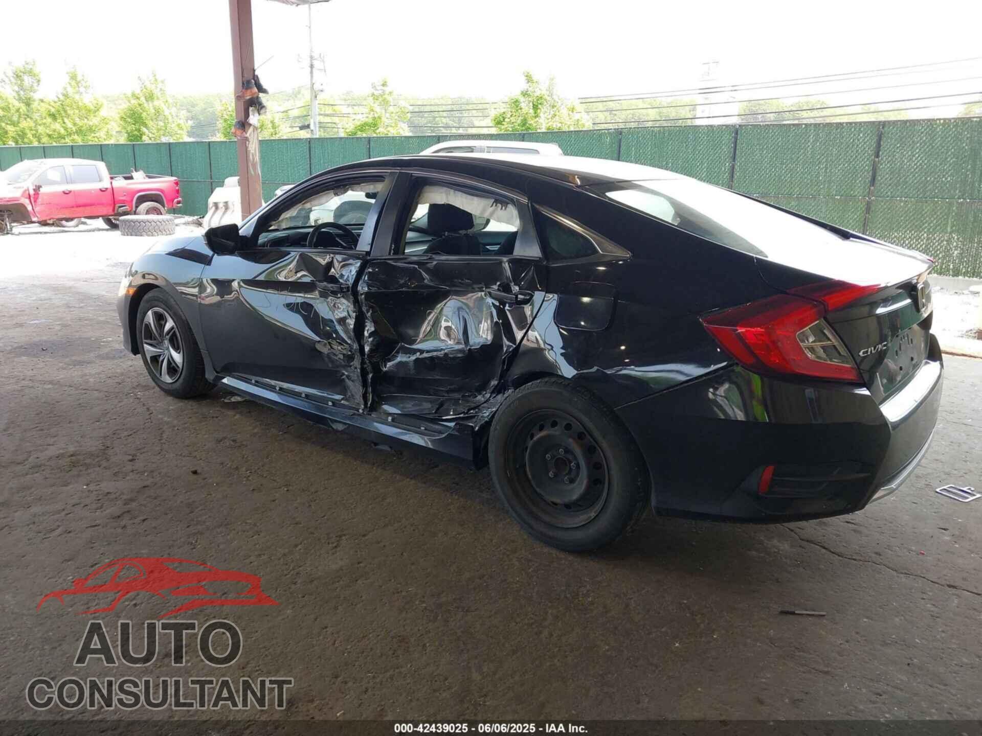 HONDA CIVIC 2019 - 2HGFC2F64KH503300