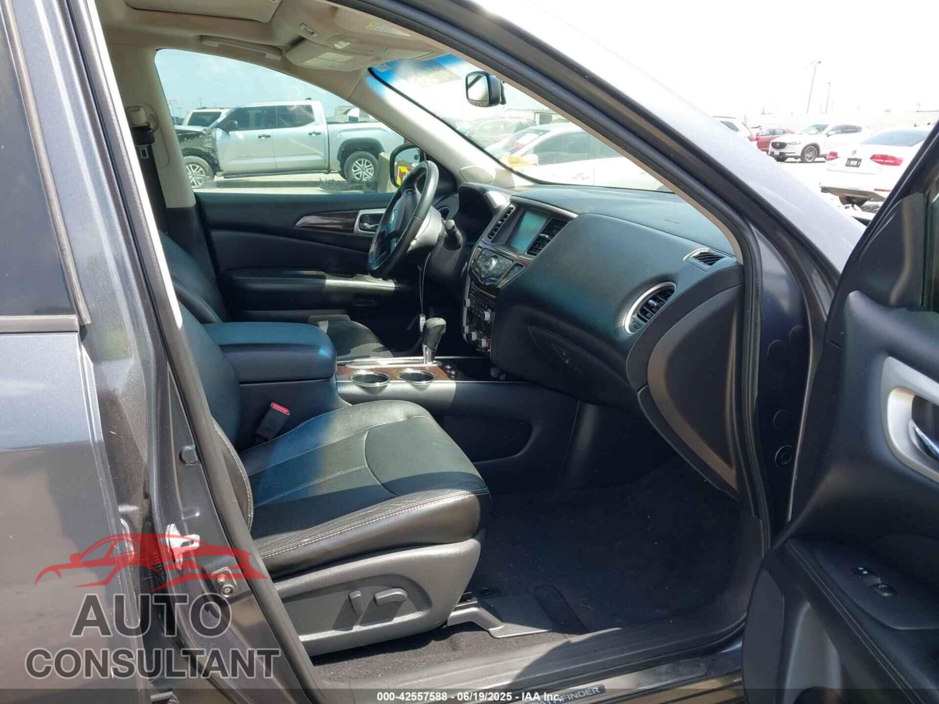NISSAN PATHFINDER 2014 - 5N1AR2MN7EC607770