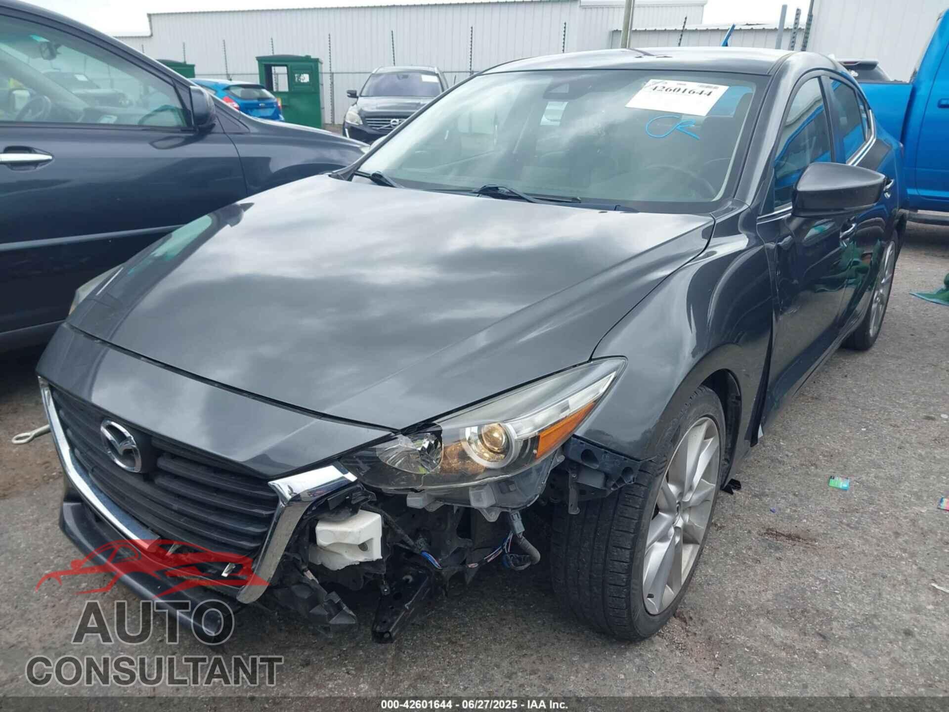 MAZDA MAZDA3 2017 - JM1BN1V73H1101125