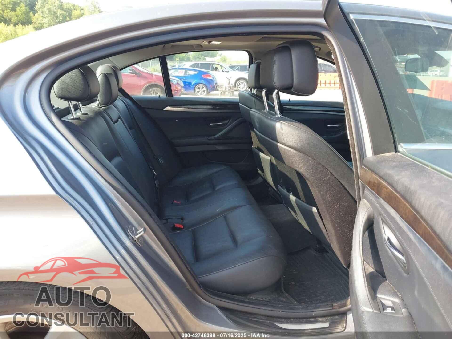 BMW 528I 2012 - WBAXH5C59CDW07309