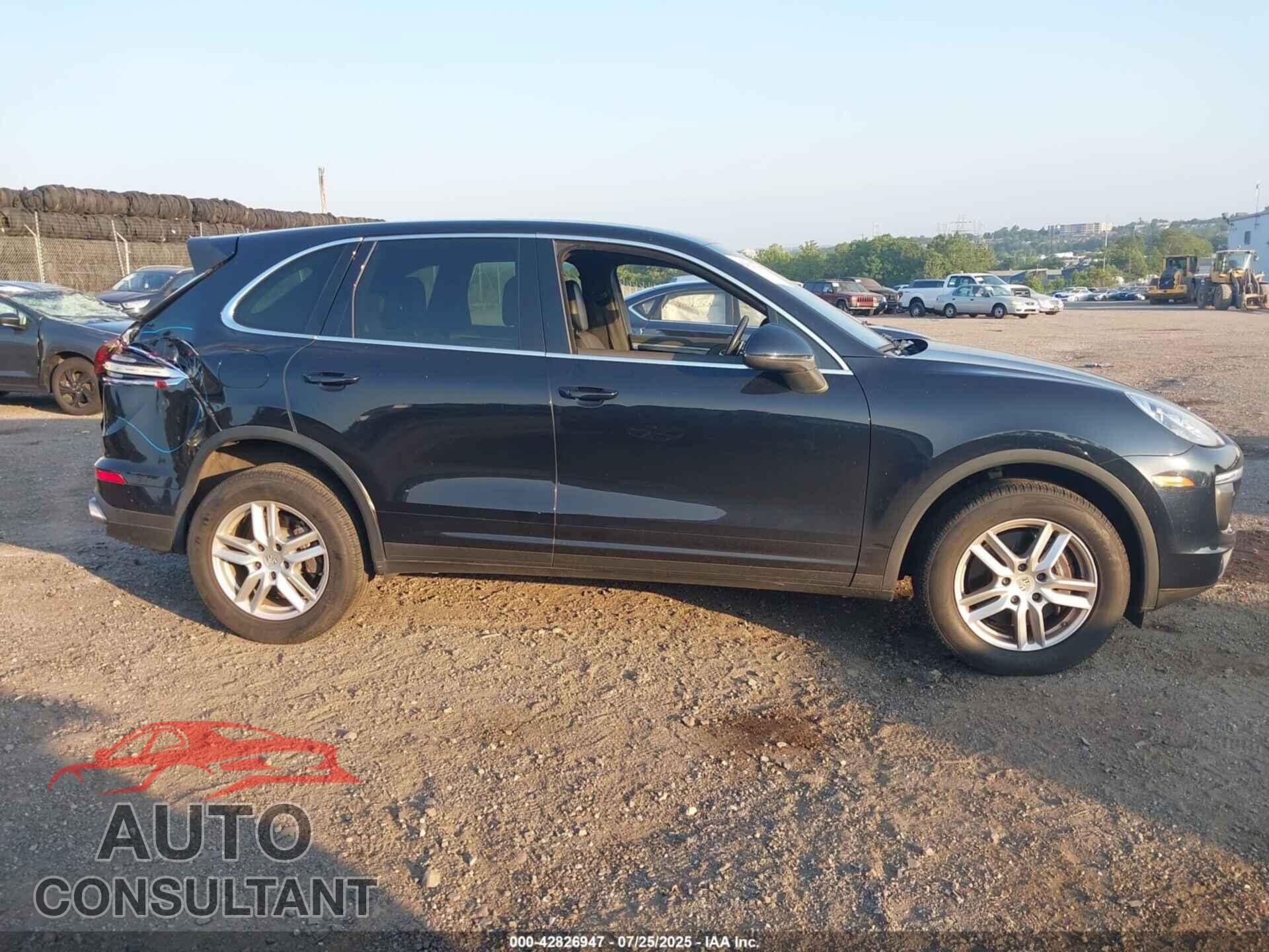 PORSCHE CAYENNE 2016 - WP1AA2A26GLA04493