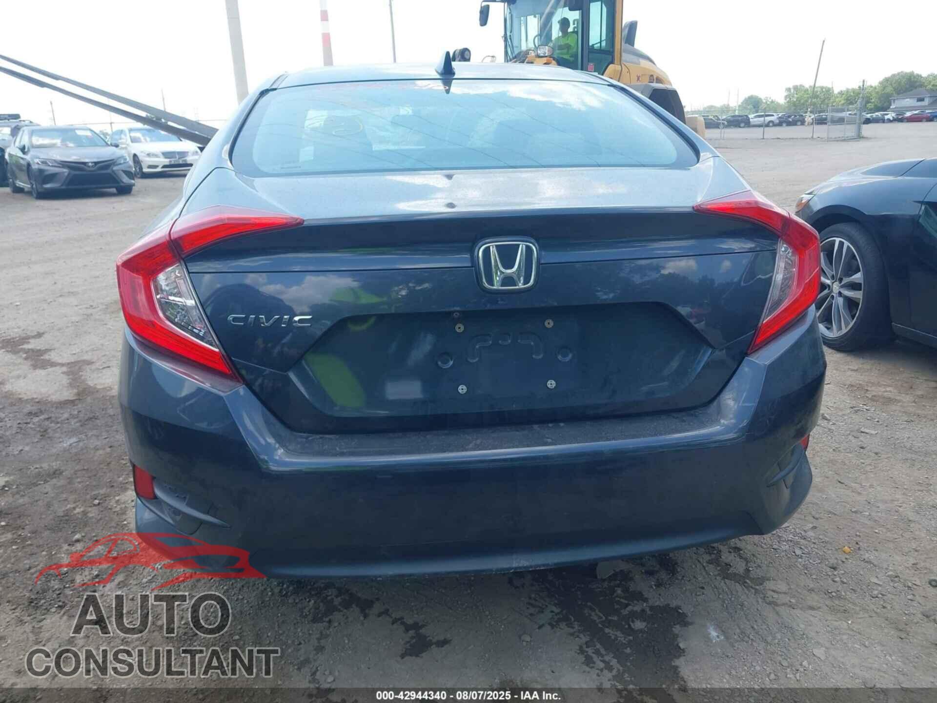 HONDA CIVIC 2018 - 2HGFC2F74JH551984