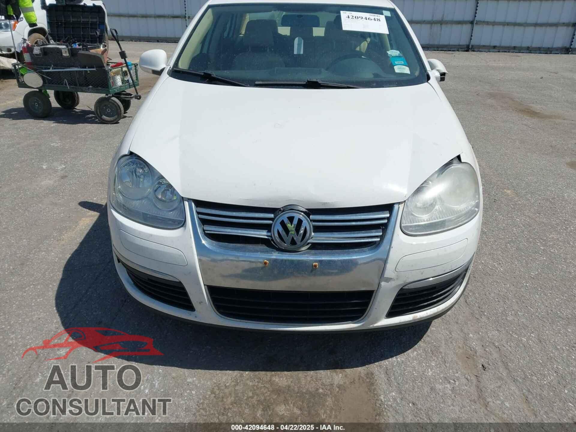 VOLKSWAGEN JETTA 2009 - 3VWRM71K99M057390
