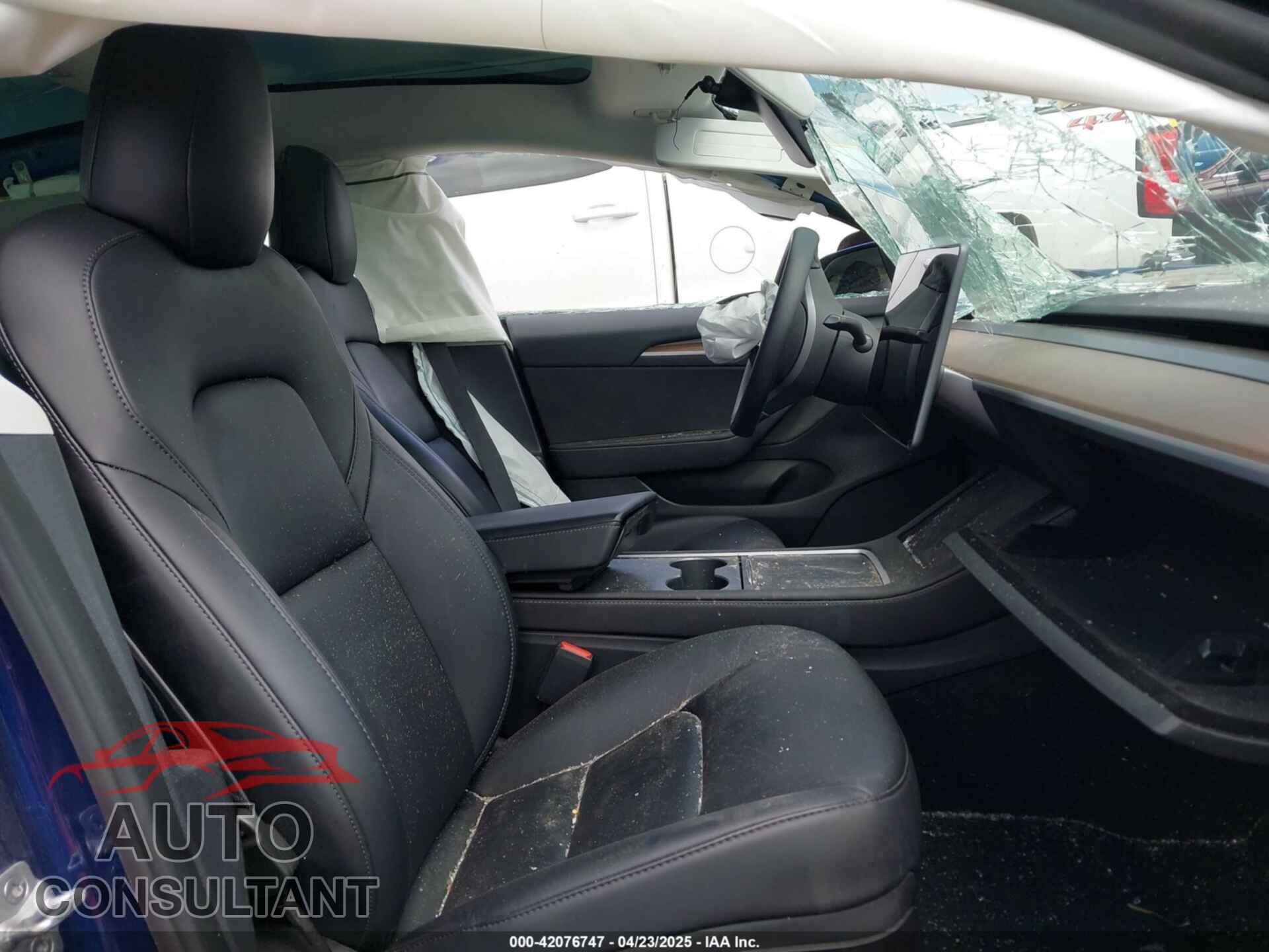 TESLA MODEL 3 2023 - 5YJ3E1EA8PF403743