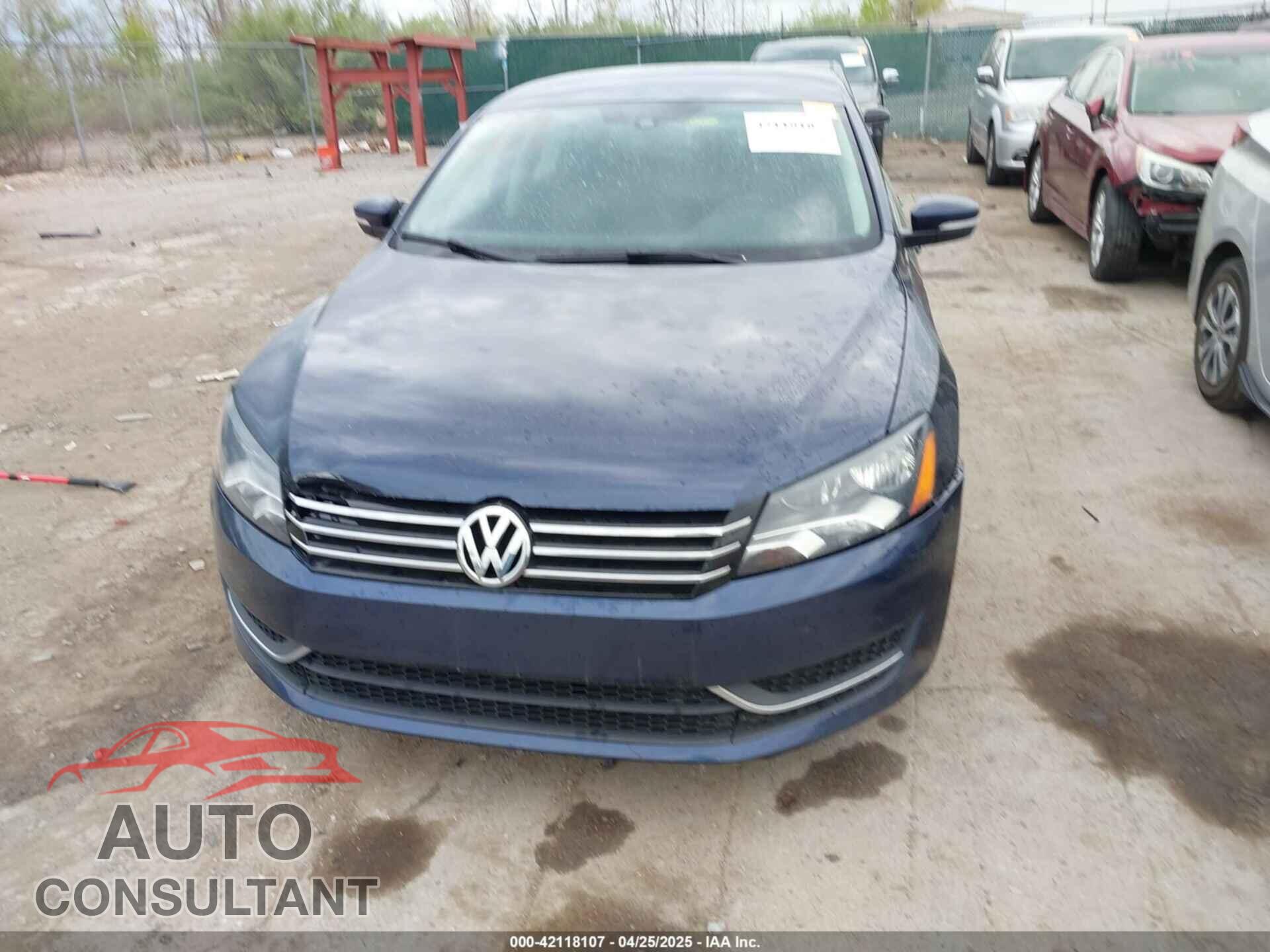 VOLKSWAGEN PASSAT 2013 - 1VWAP7A31DC015545