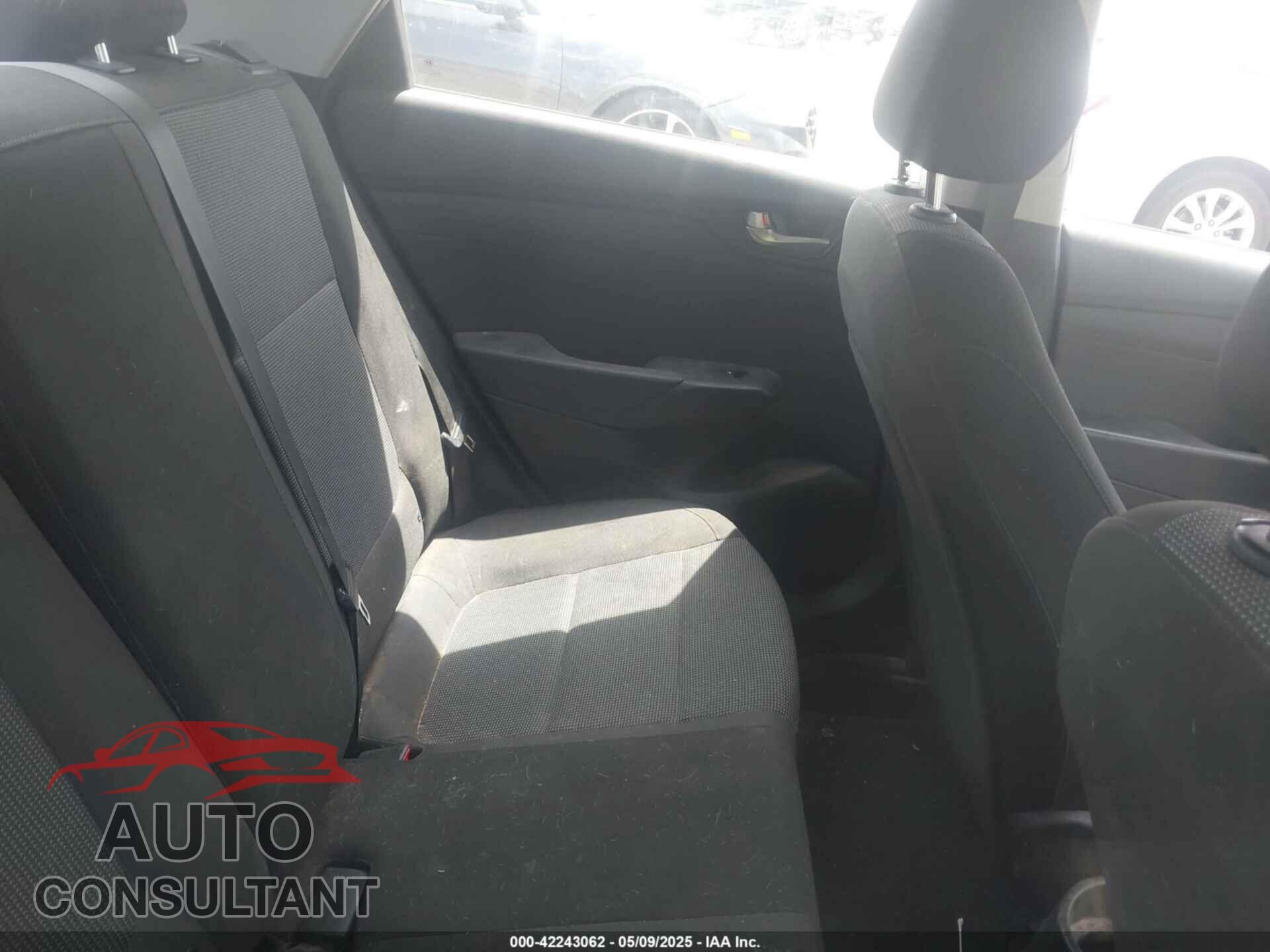 HYUNDAI ACCENT 2019 - 3KPC24A37KE064991