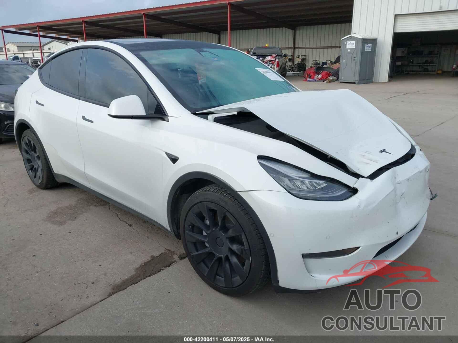 TESLA MODEL Y 2021 - 5YJYGDEE8MF266075