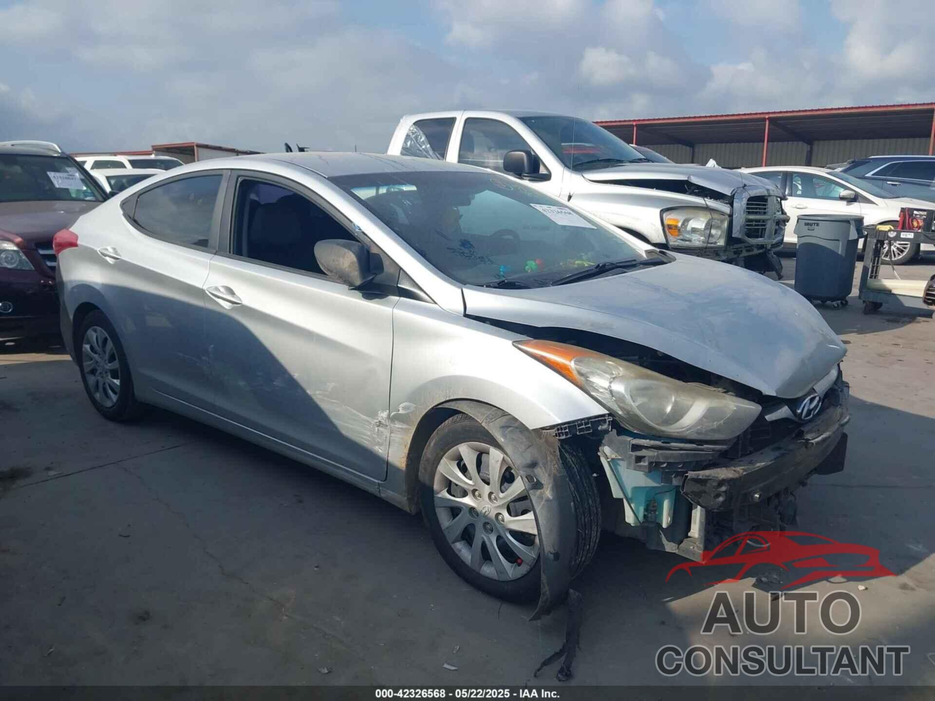 HYUNDAI ELANTRA 2013 - 5NPDH4AE3DH205803