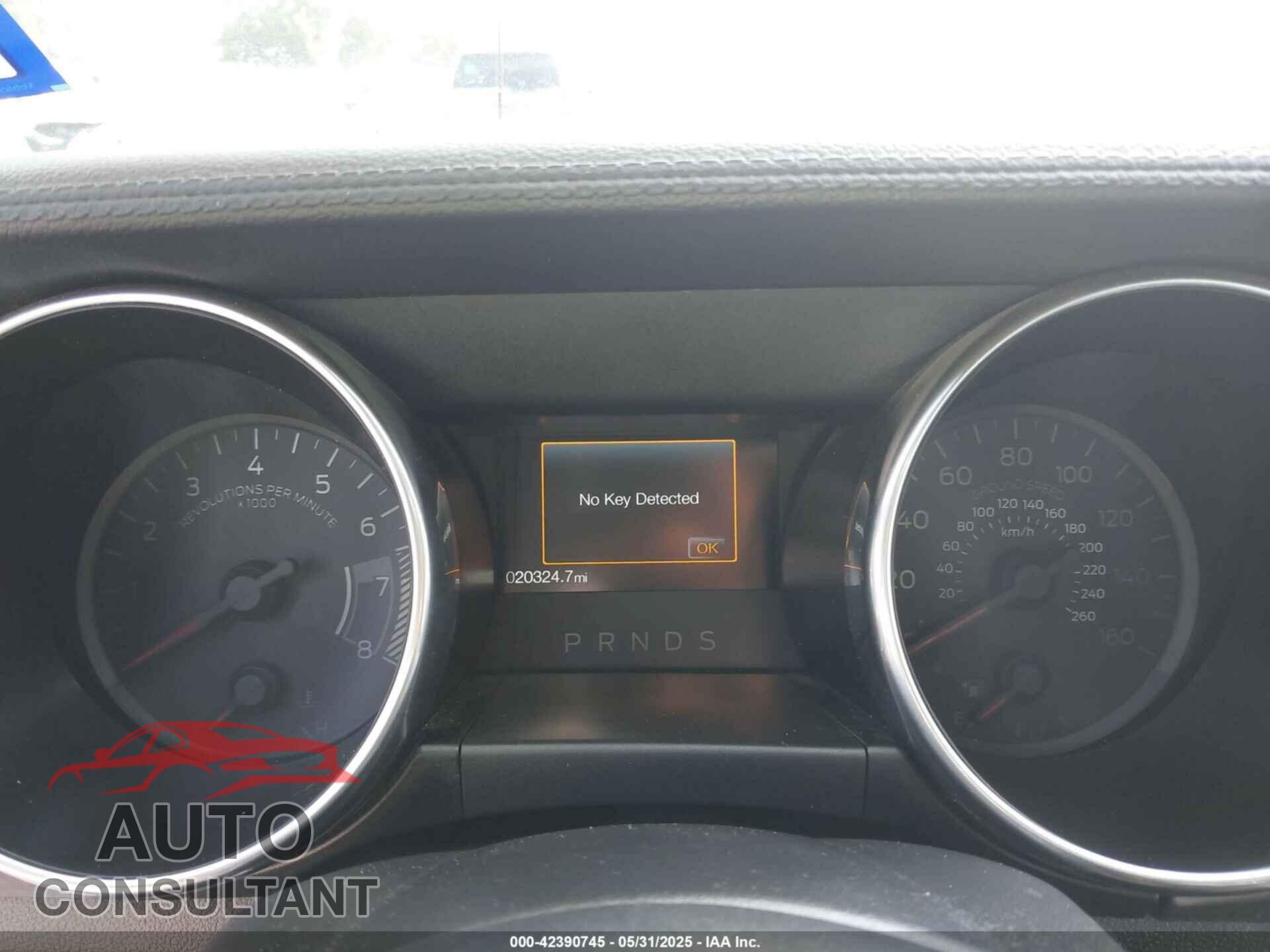 FORD MUSTANG 2018 - 1FA6P8TH7J5137887